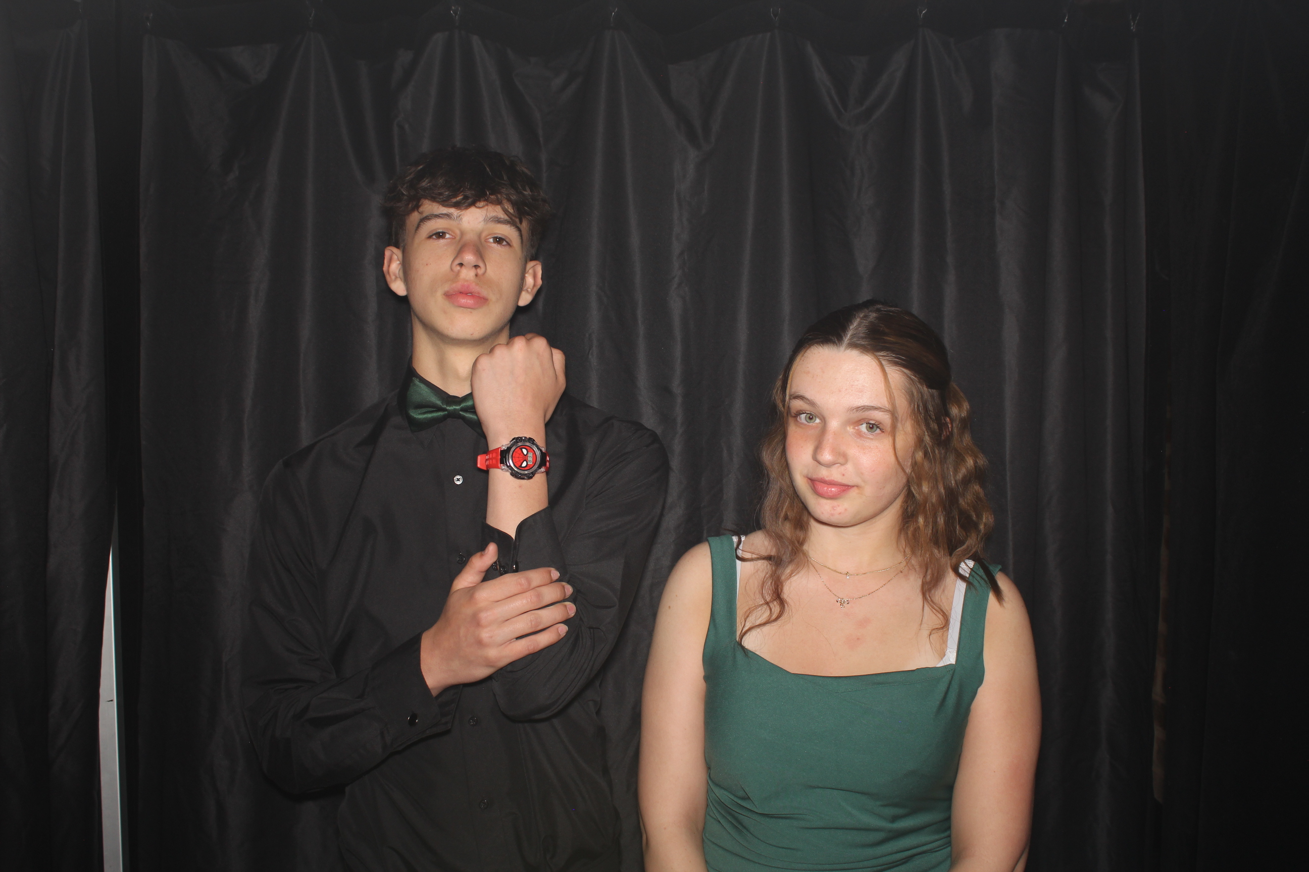 Reading Junior Senior Prom | View more photos from the event at gallery.photoboothcincy.com/u/PhotoBoothCincy/Reading-Junior-Senior-Prom-0