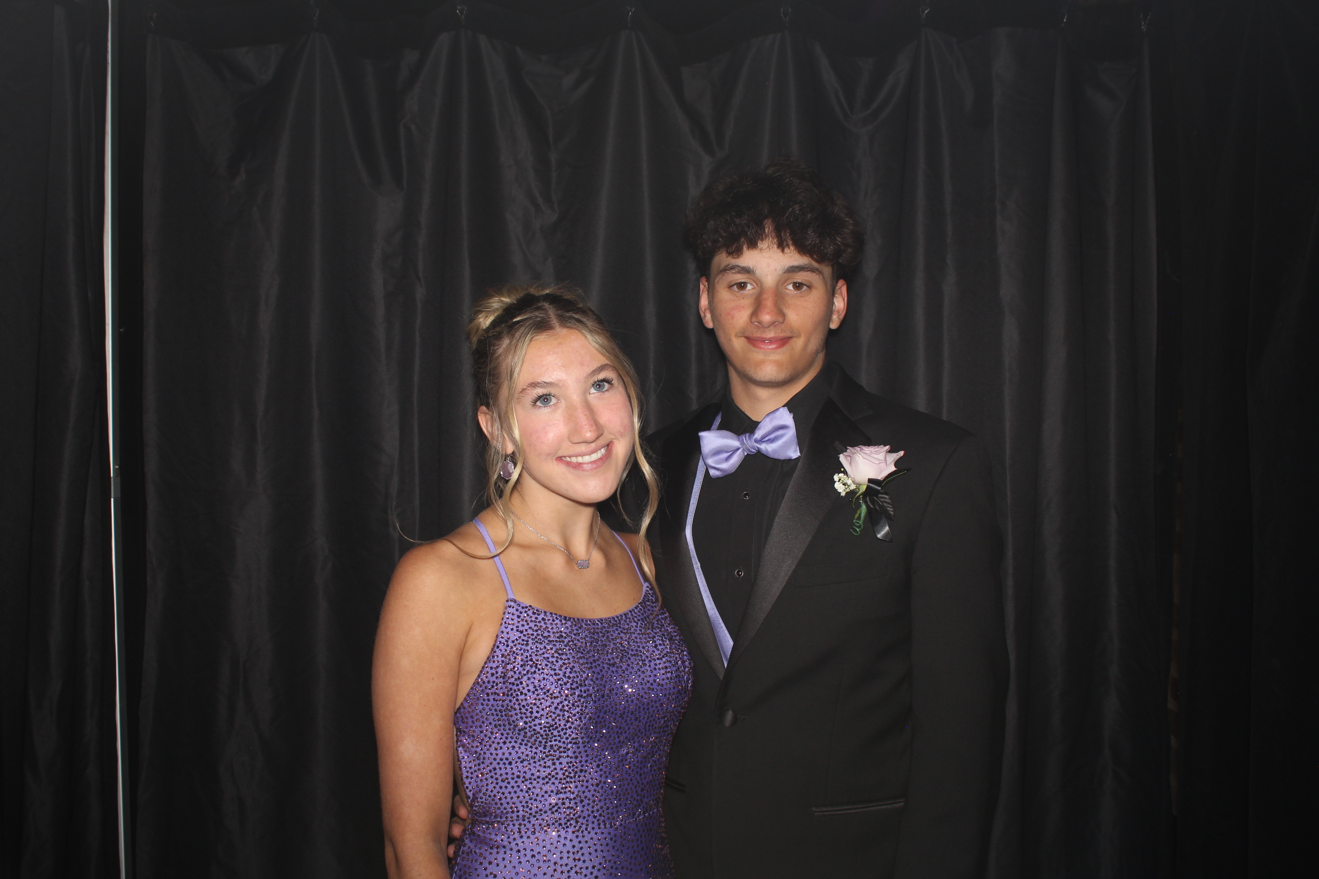 Reading Junior Senior Prom | View more photos from the event at gallery.photoboothcincy.com/u/PhotoBoothCincy/Reading-Junior-Senior-Prom-0