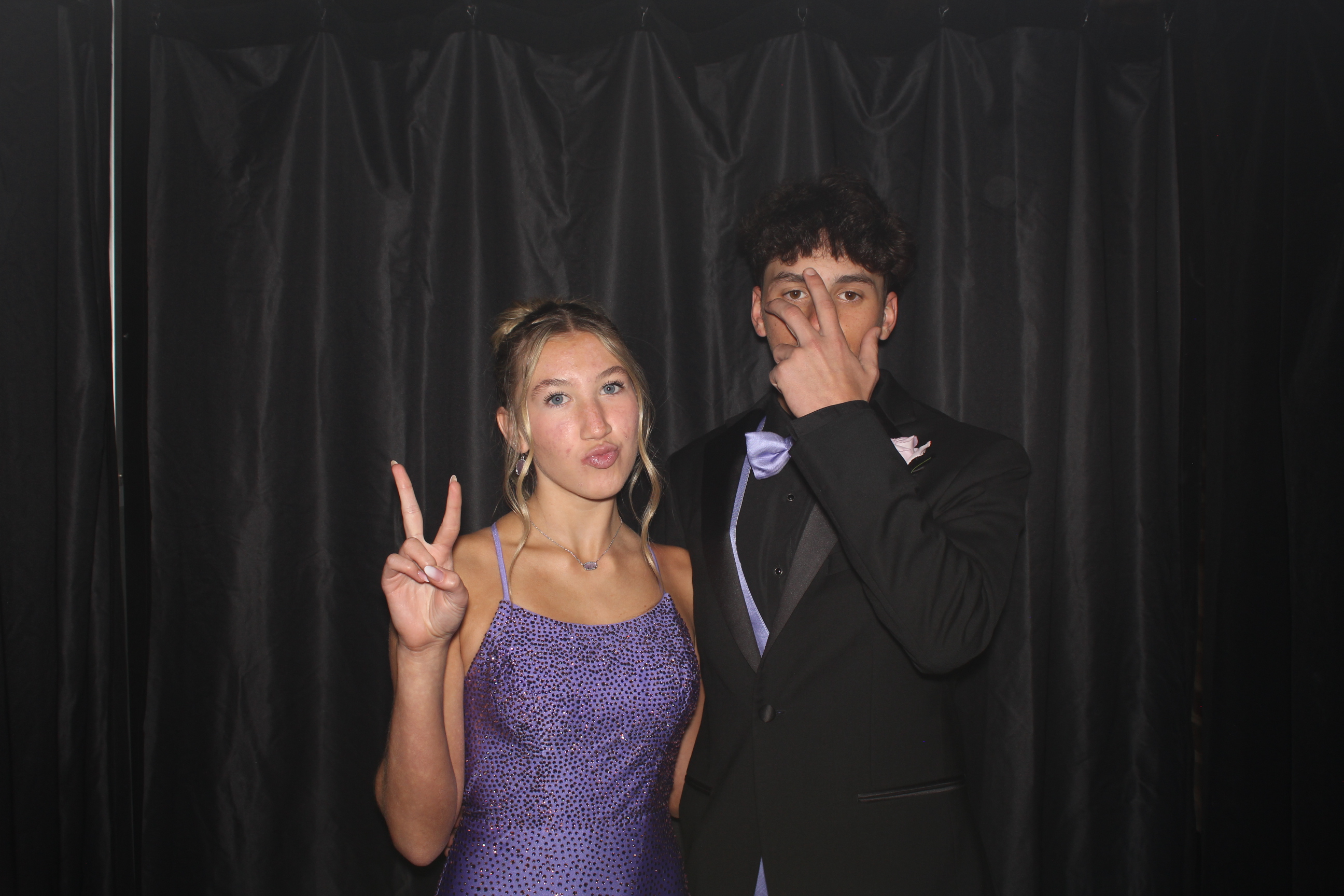 Reading Junior Senior Prom | View more photos from the event at gallery.photoboothcincy.com/u/PhotoBoothCincy/Reading-Junior-Senior-Prom-0