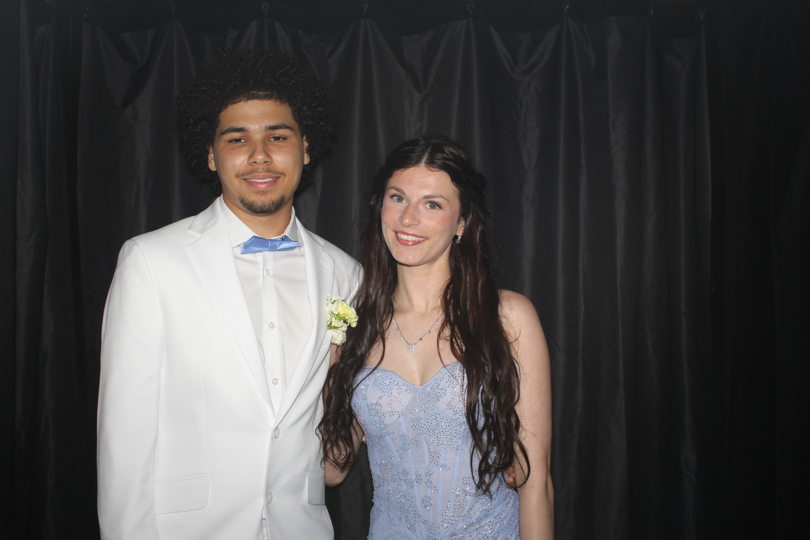 Reading Junior Senior Prom | View more photos from the event at gallery.photoboothcincy.com/u/PhotoBoothCincy/Reading-Junior-Senior-Prom-0