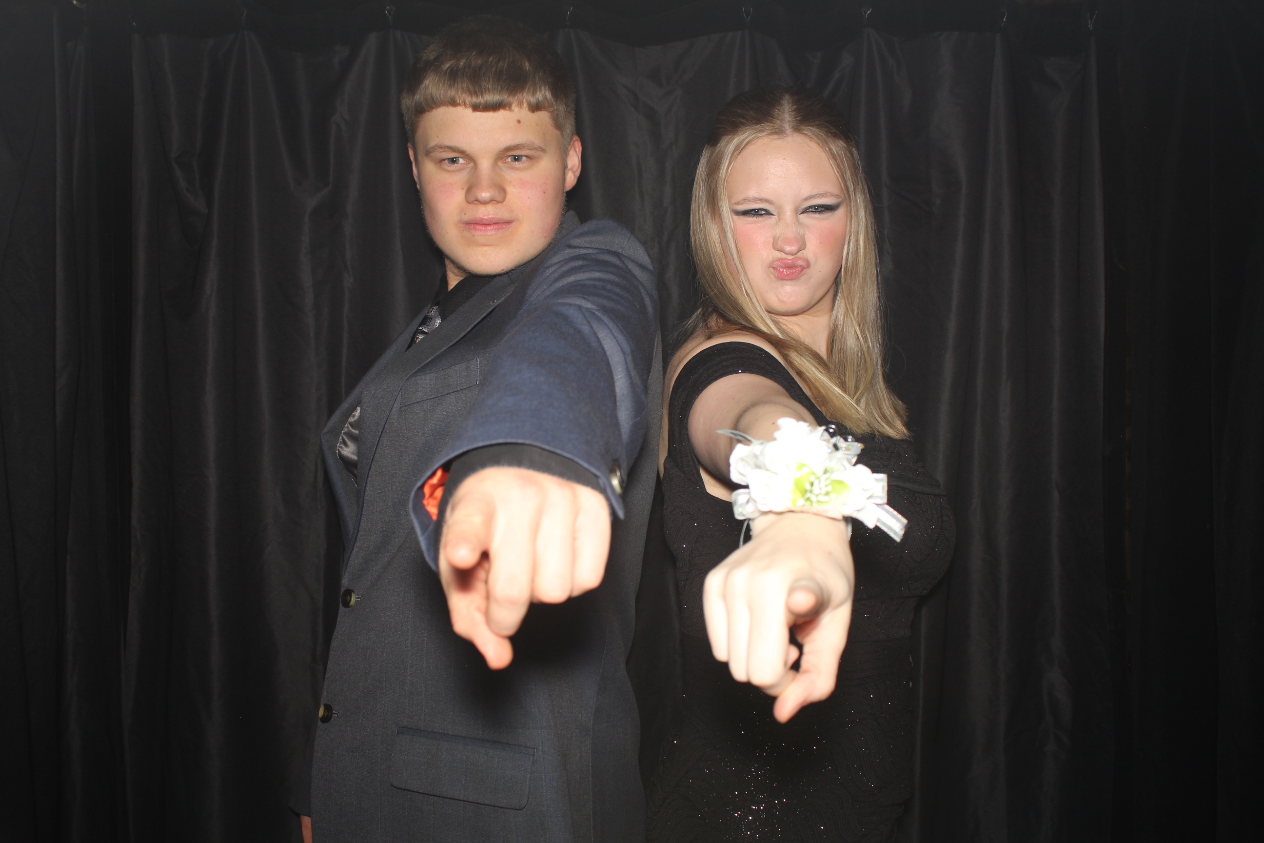 Reading Junior Senior Prom | View more photos from the event at gallery.photoboothcincy.com/u/PhotoBoothCincy/Reading-Junior-Senior-Prom-0