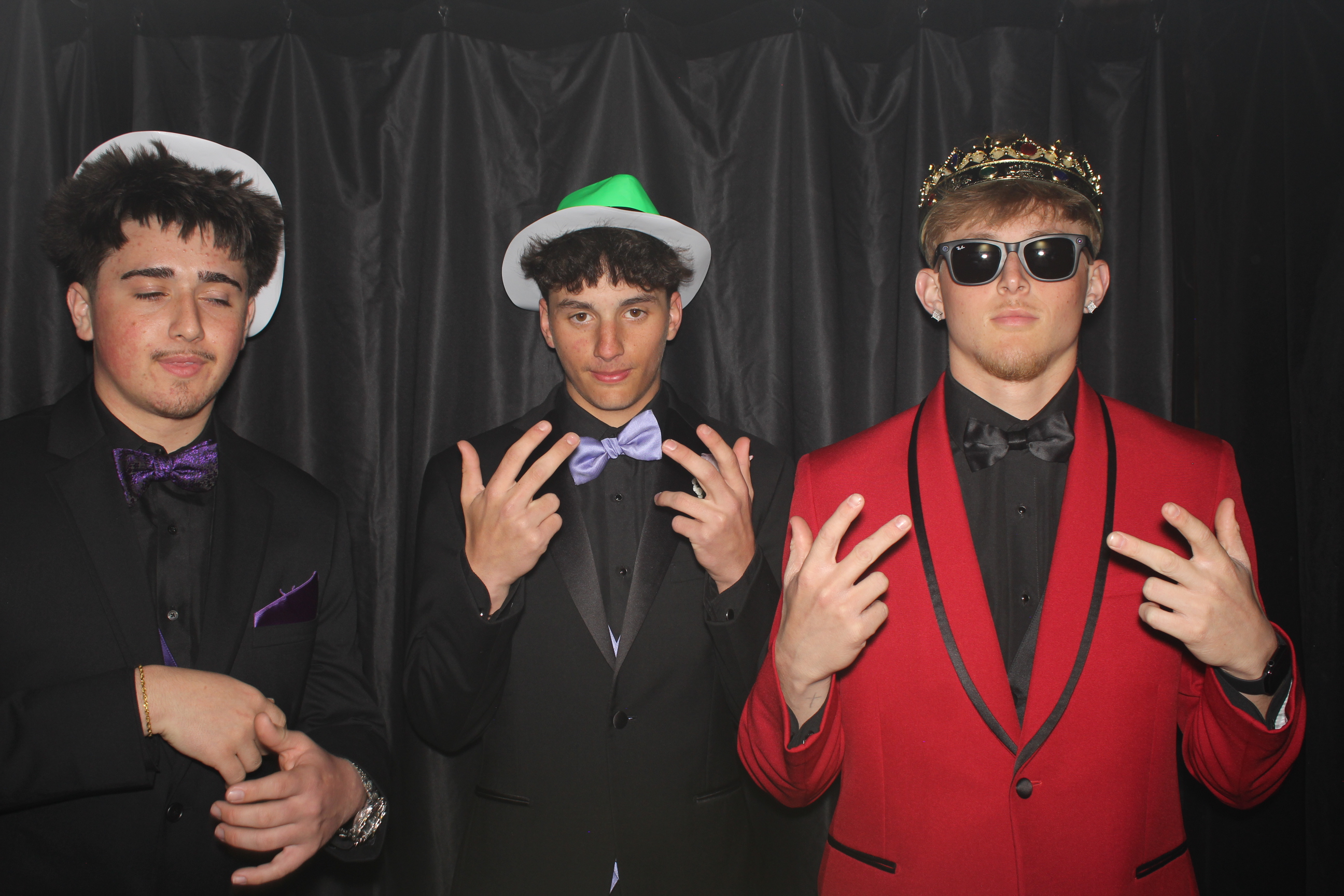 Reading Junior Senior Prom | View more photos from the event at gallery.photoboothcincy.com/u/PhotoBoothCincy/Reading-Junior-Senior-Prom-0