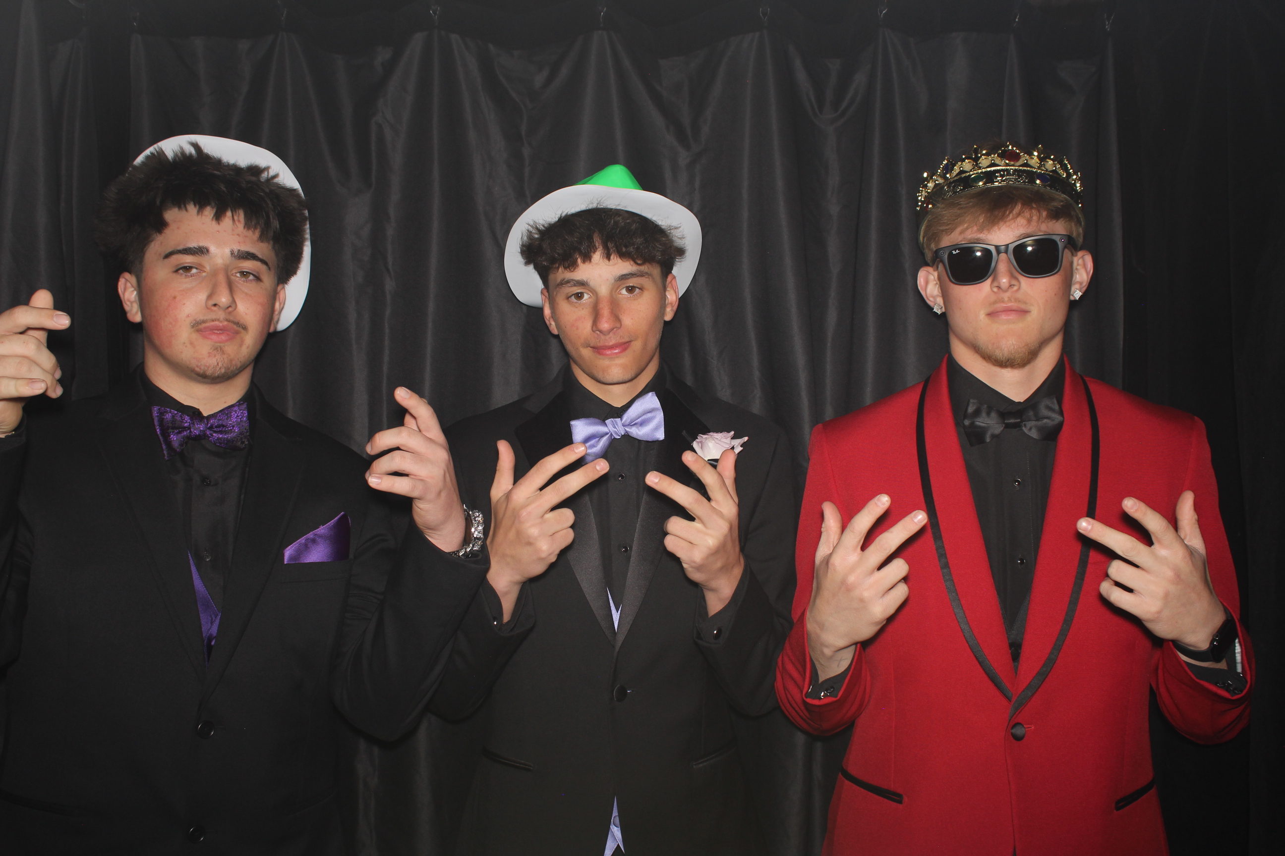 Reading Junior Senior Prom | View more photos from the event at gallery.photoboothcincy.com/u/PhotoBoothCincy/Reading-Junior-Senior-Prom-0