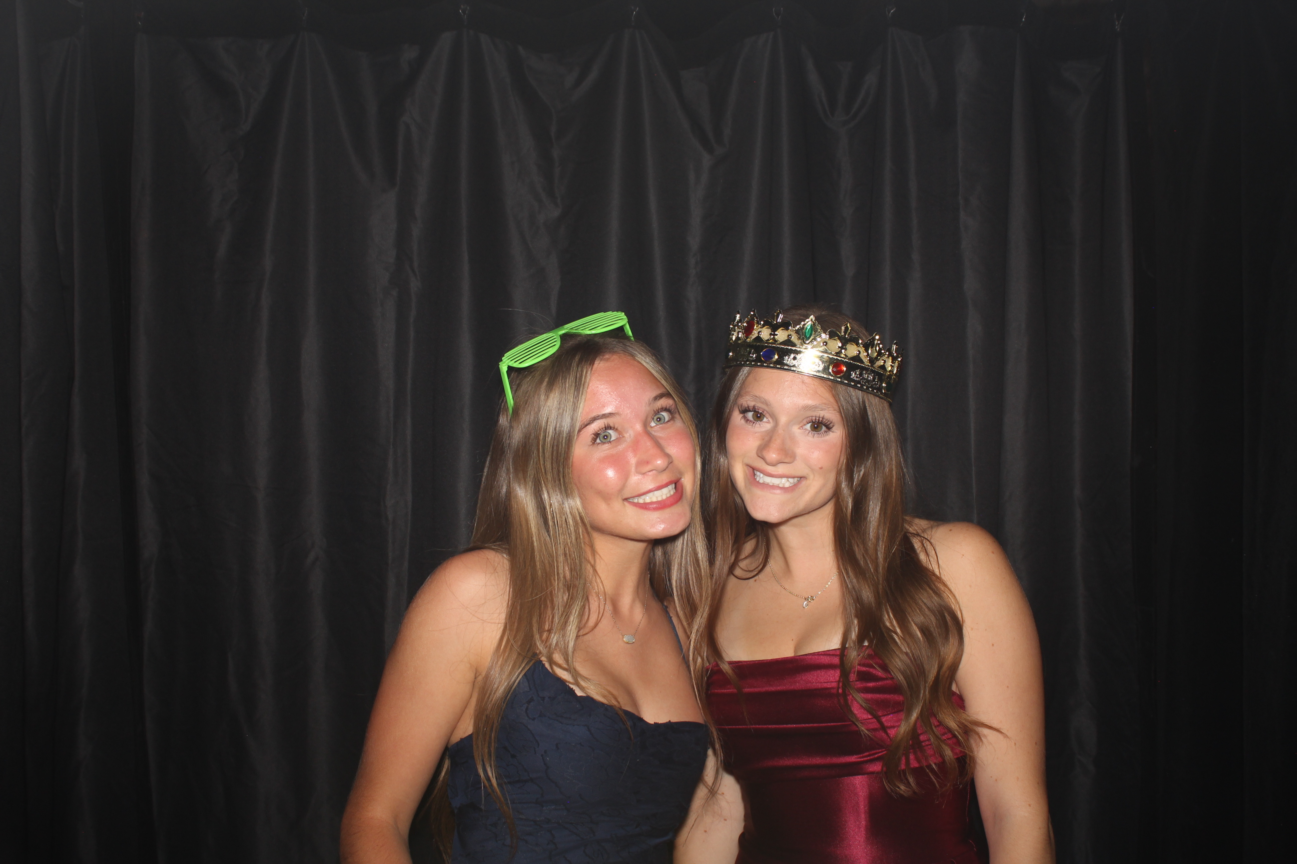 Reading Junior Senior Prom | View more photos from the event at gallery.photoboothcincy.com/u/PhotoBoothCincy/Reading-Junior-Senior-Prom-0