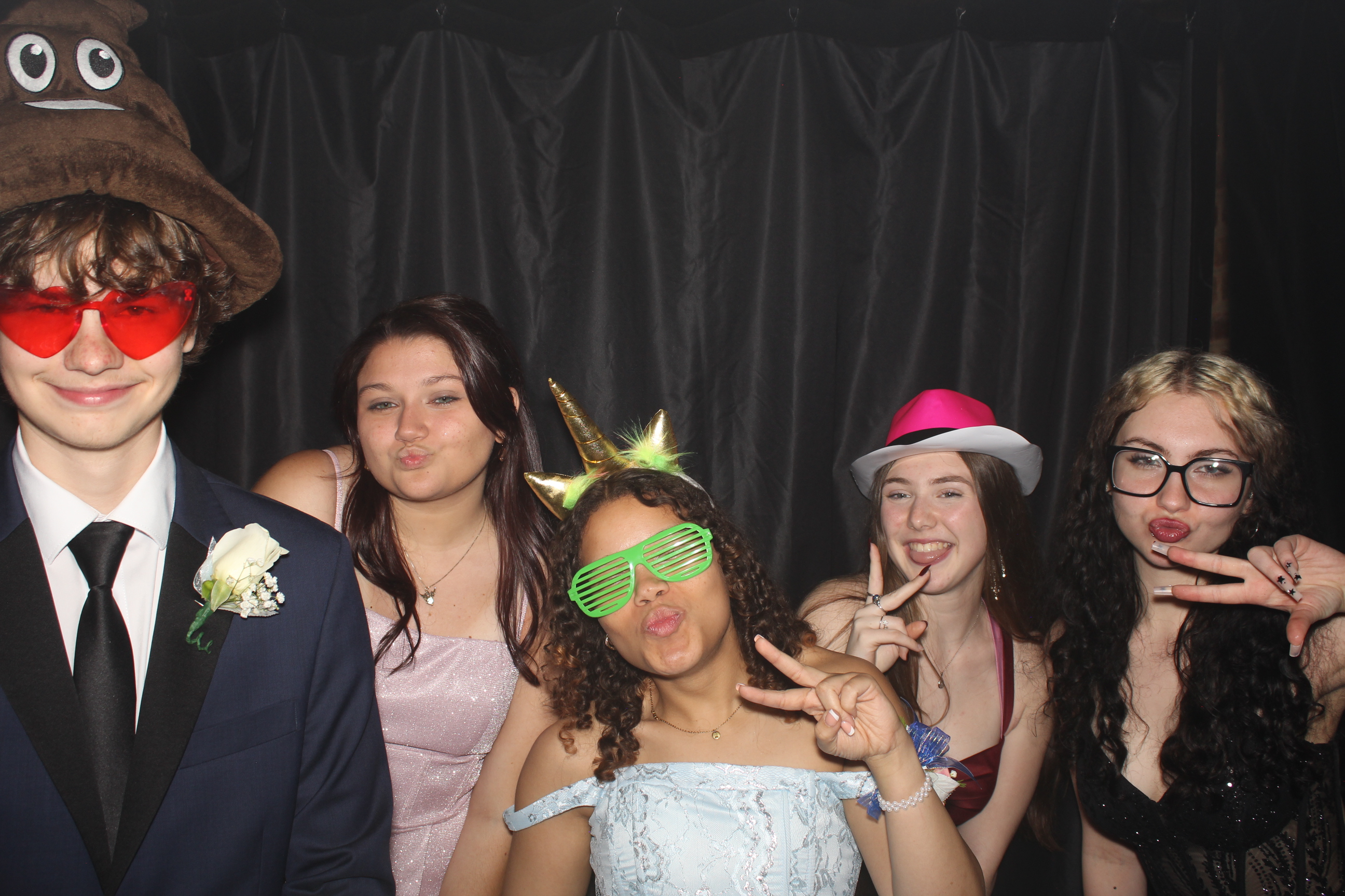 Reading Junior Senior Prom | View more photos from the event at gallery.photoboothcincy.com/u/PhotoBoothCincy/Reading-Junior-Senior-Prom-0