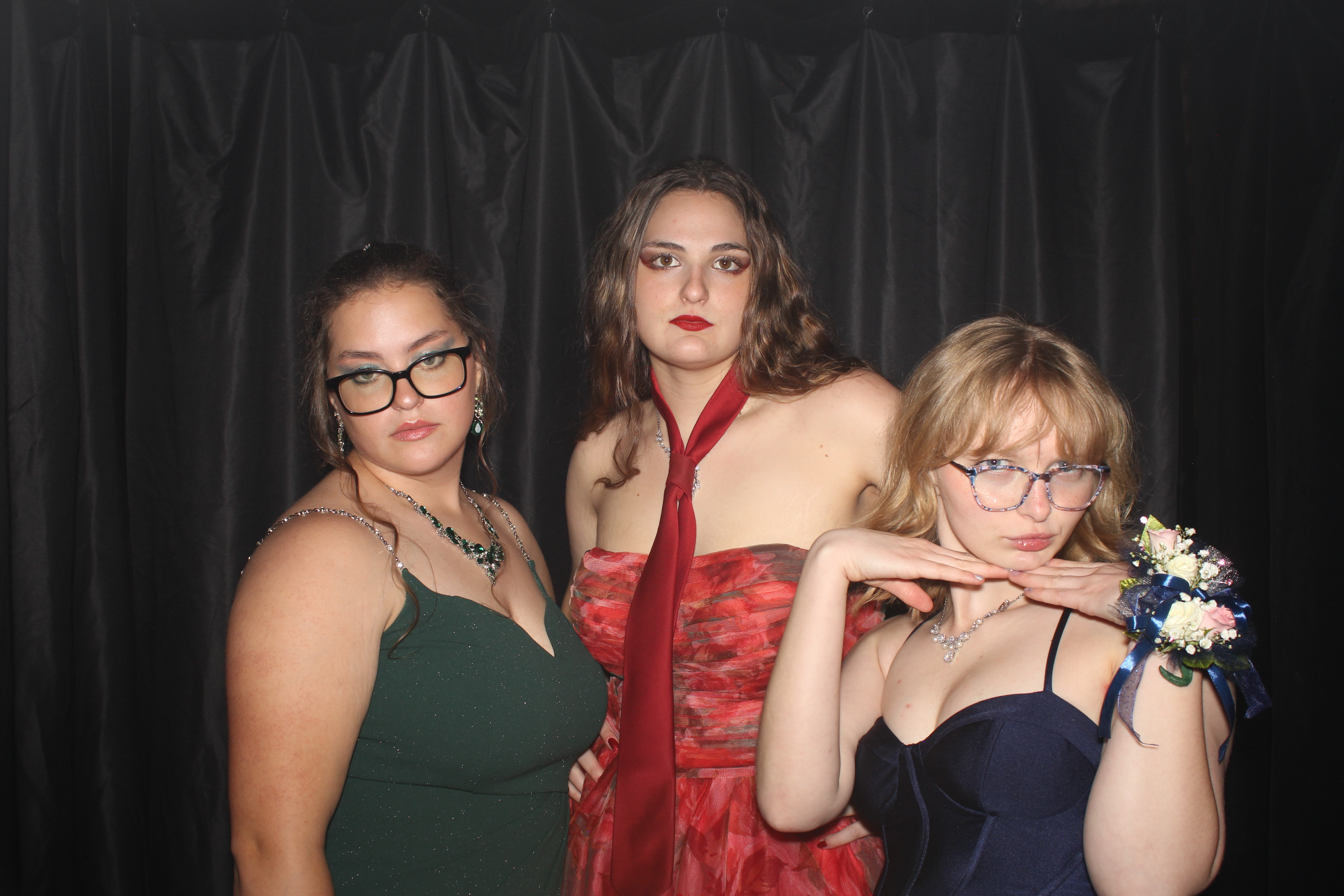 Reading Junior Senior Prom | View more photos from the event at gallery.photoboothcincy.com/u/PhotoBoothCincy/Reading-Junior-Senior-Prom-0