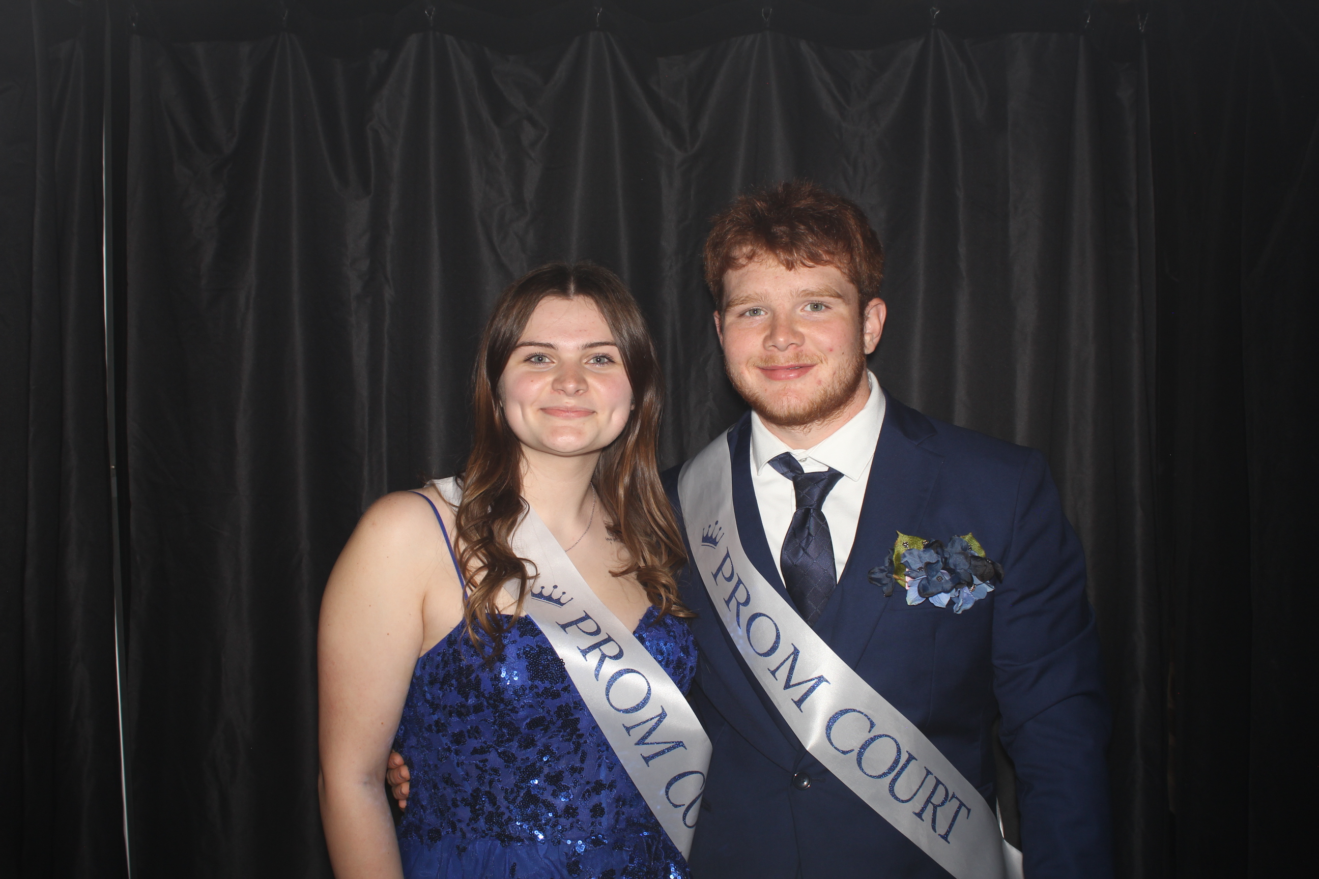 Reading Junior Senior Prom | View more photos from the event at gallery.photoboothcincy.com/u/PhotoBoothCincy/Reading-Junior-Senior-Prom-0