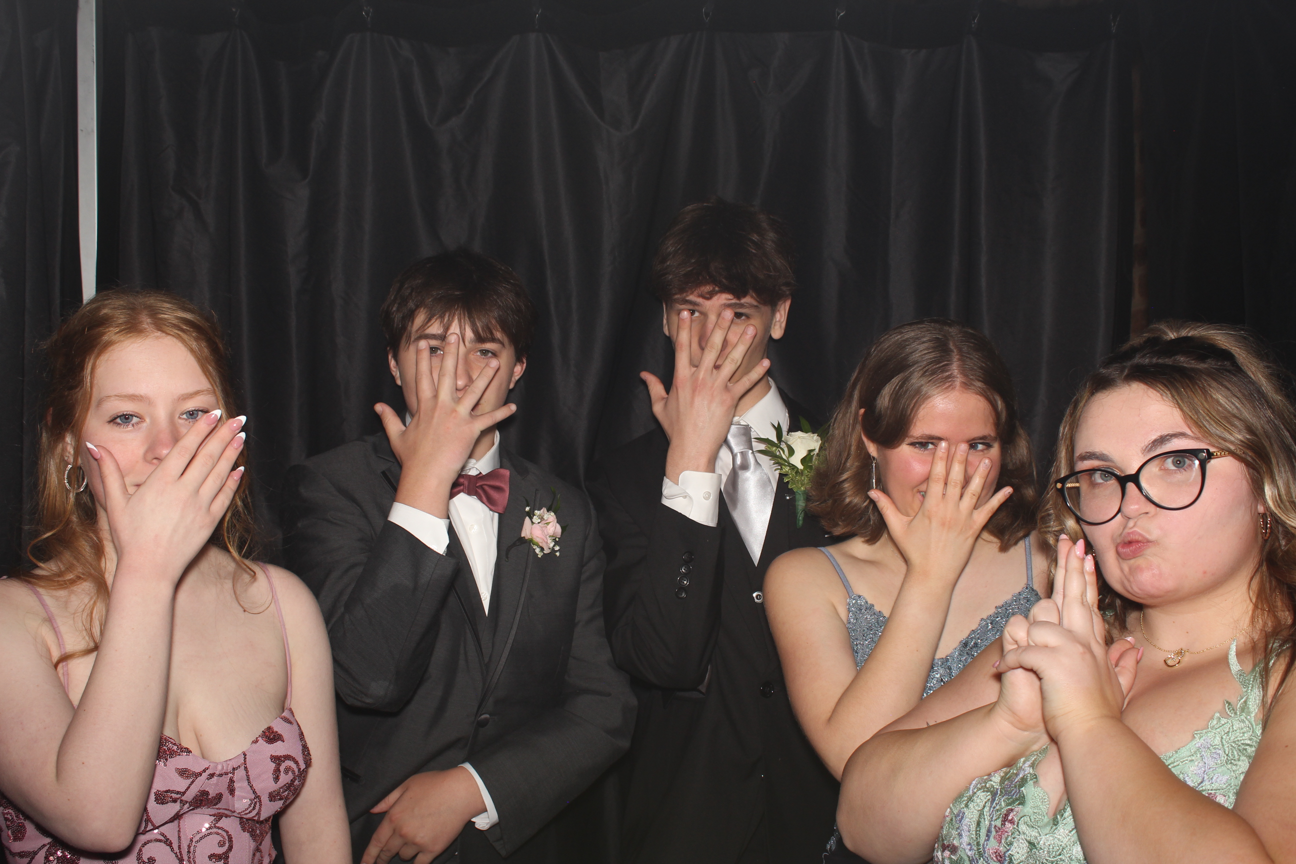 Reading Junior Senior Prom | View more photos from the event at gallery.photoboothcincy.com/u/PhotoBoothCincy/Reading-Junior-Senior-Prom-0