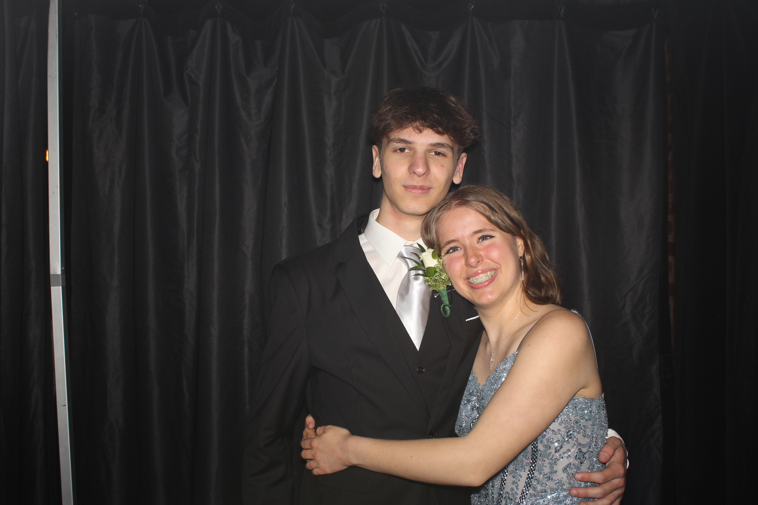Reading Junior Senior Prom | View more photos from the event at gallery.photoboothcincy.com/u/PhotoBoothCincy/Reading-Junior-Senior-Prom-0