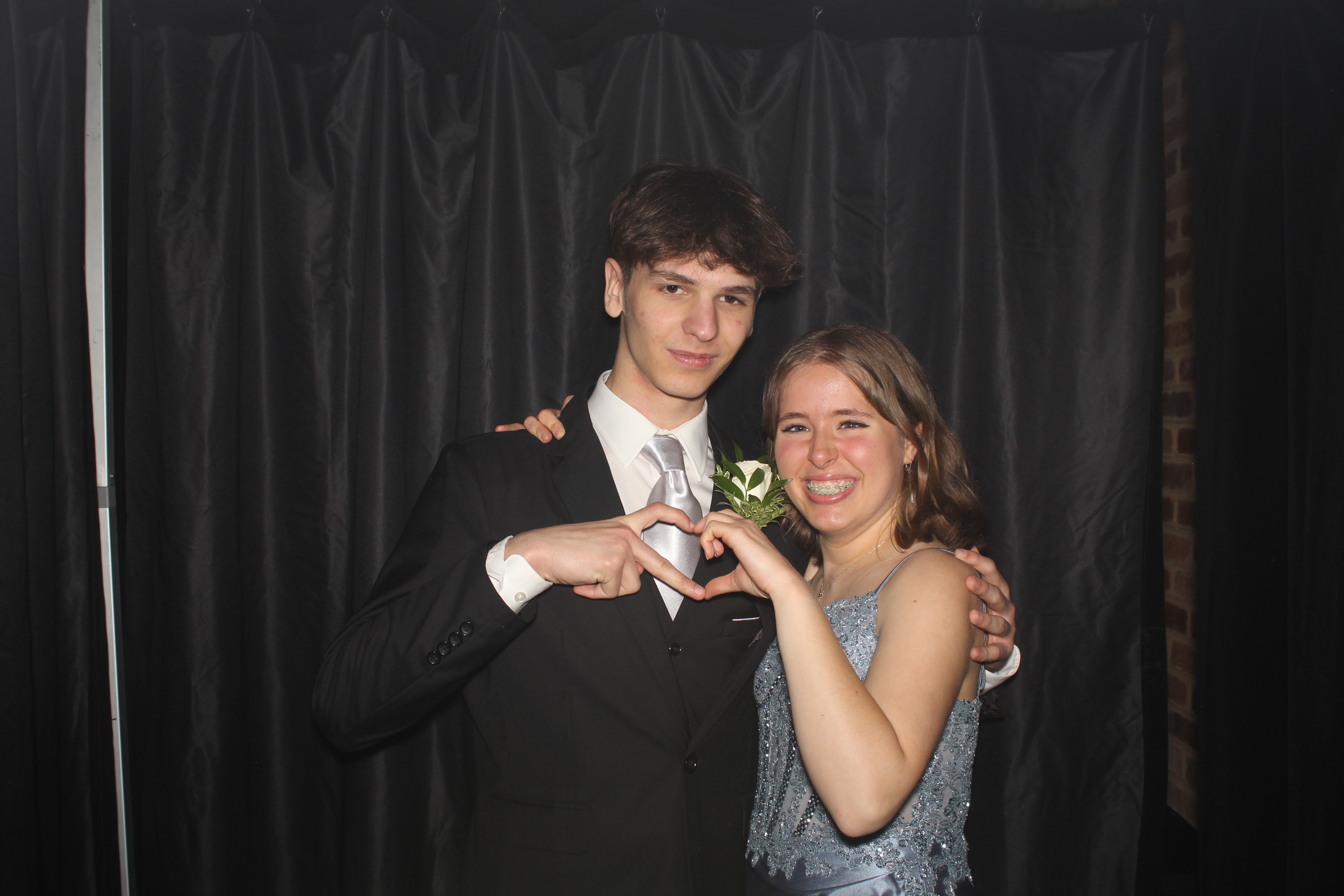 Reading Junior Senior Prom | View more photos from the event at gallery.photoboothcincy.com/u/PhotoBoothCincy/Reading-Junior-Senior-Prom-0