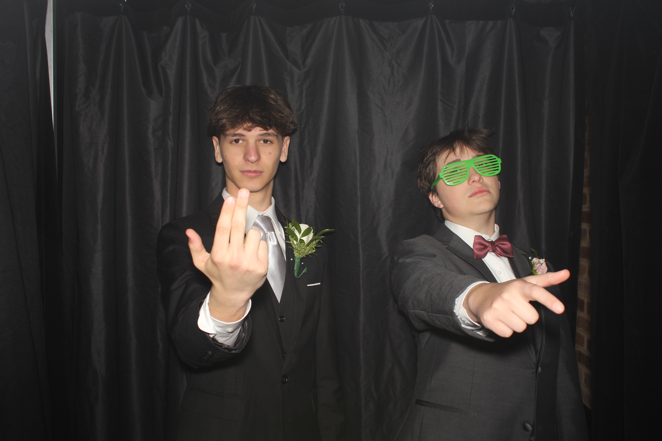 Reading Junior Senior Prom | View more photos from the event at gallery.photoboothcincy.com/u/PhotoBoothCincy/Reading-Junior-Senior-Prom-0