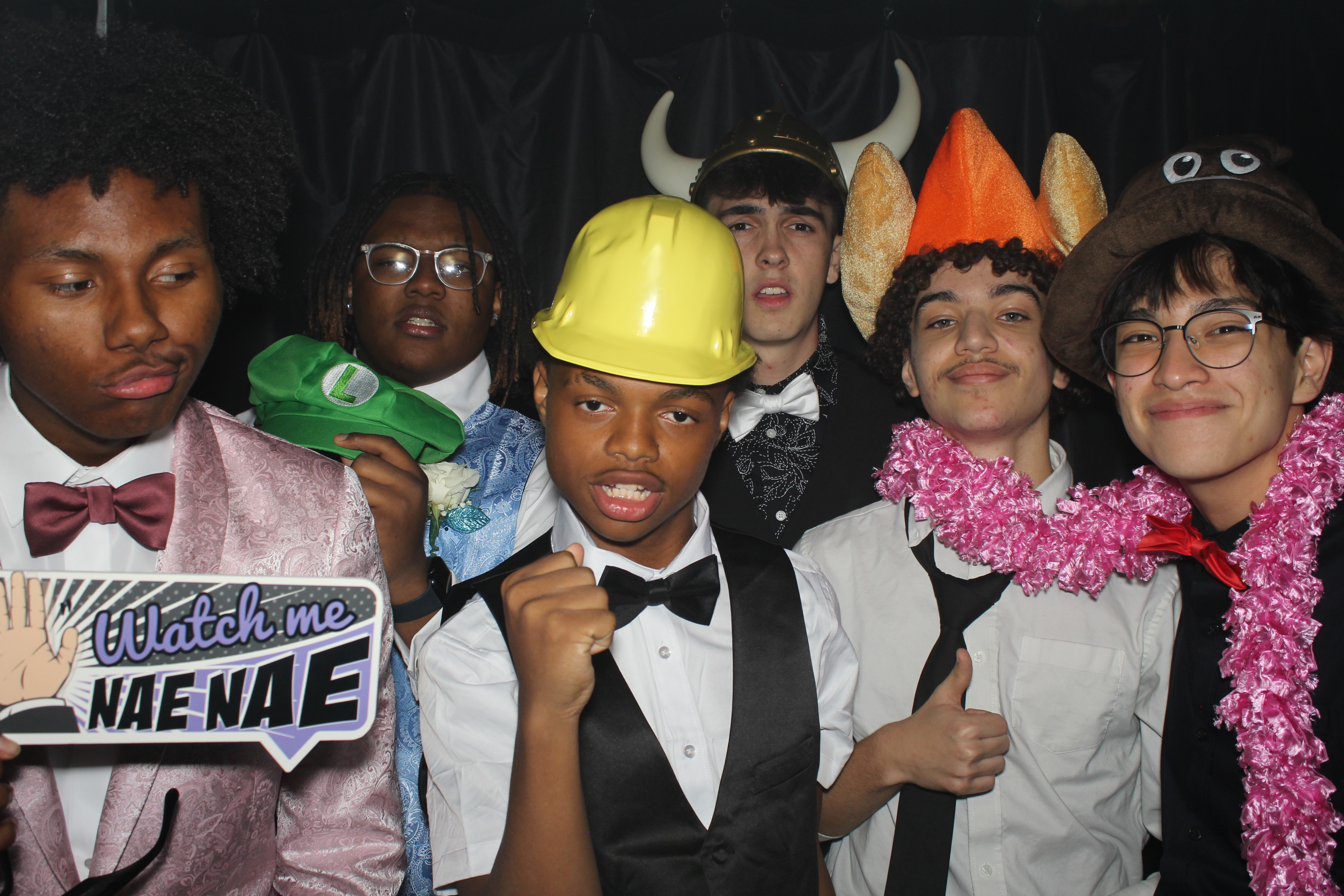 Reading Junior Senior Prom | View more photos from the event at gallery.photoboothcincy.com/u/PhotoBoothCincy/Reading-Junior-Senior-Prom-0