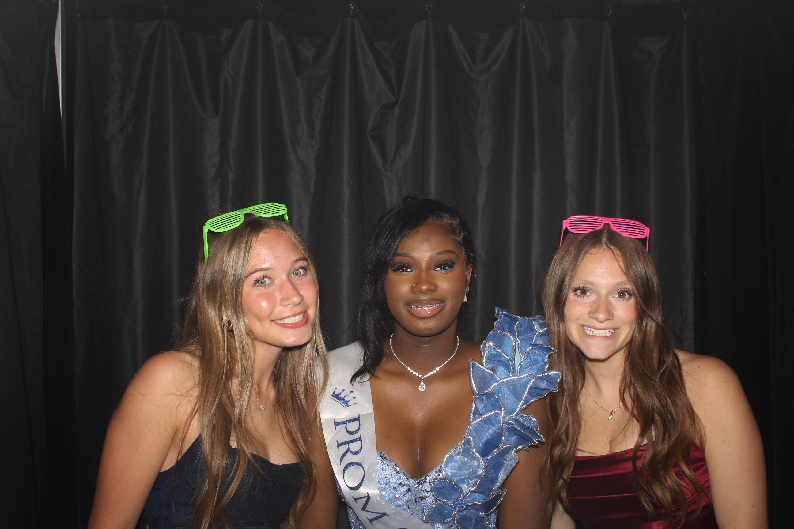 Reading Junior Senior Prom | View more photos from the event at gallery.photoboothcincy.com/u/PhotoBoothCincy/Reading-Junior-Senior-Prom-0