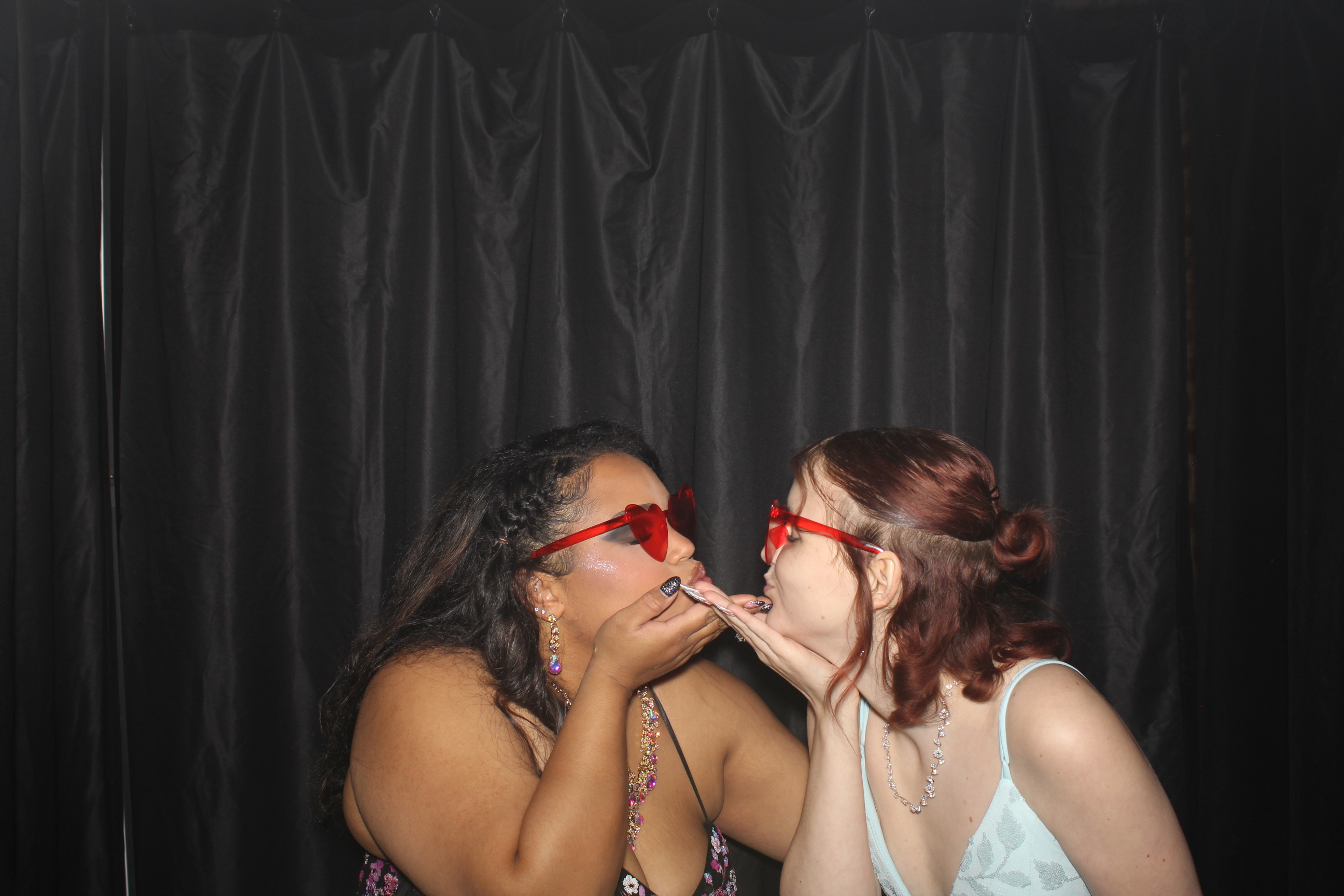 Reading Junior Senior Prom | View more photos from the event at gallery.photoboothcincy.com/u/PhotoBoothCincy/Reading-Junior-Senior-Prom-0
