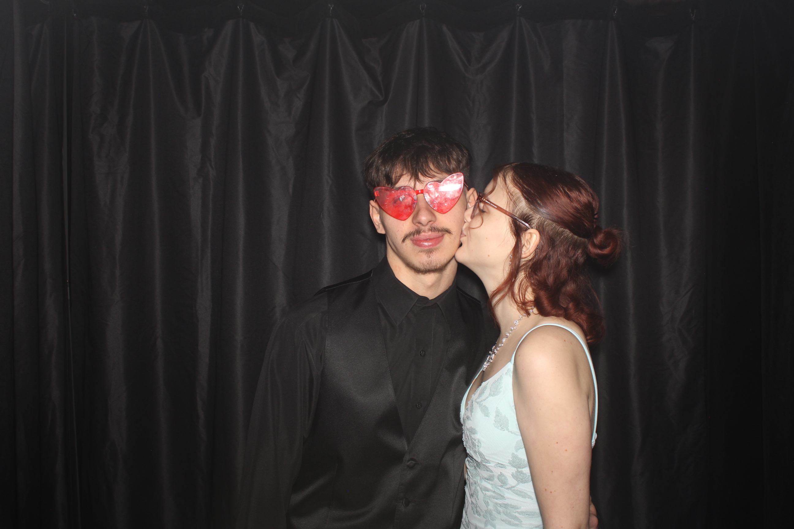 Reading Junior Senior Prom | View more photos from the event at gallery.photoboothcincy.com/u/PhotoBoothCincy/Reading-Junior-Senior-Prom-0