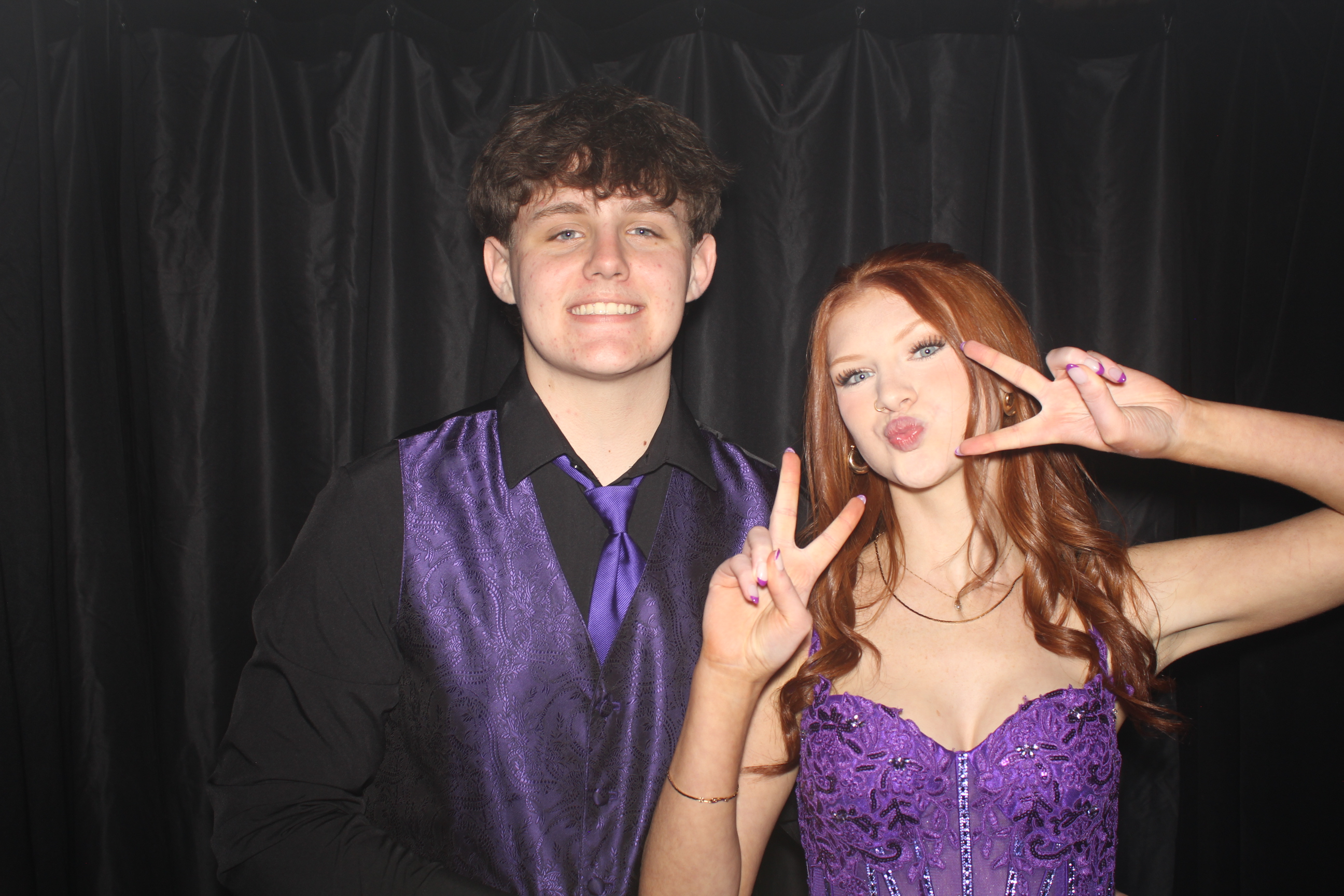 Reading Junior Senior Prom | View more photos from the event at gallery.photoboothcincy.com/u/PhotoBoothCincy/Reading-Junior-Senior-Prom-0