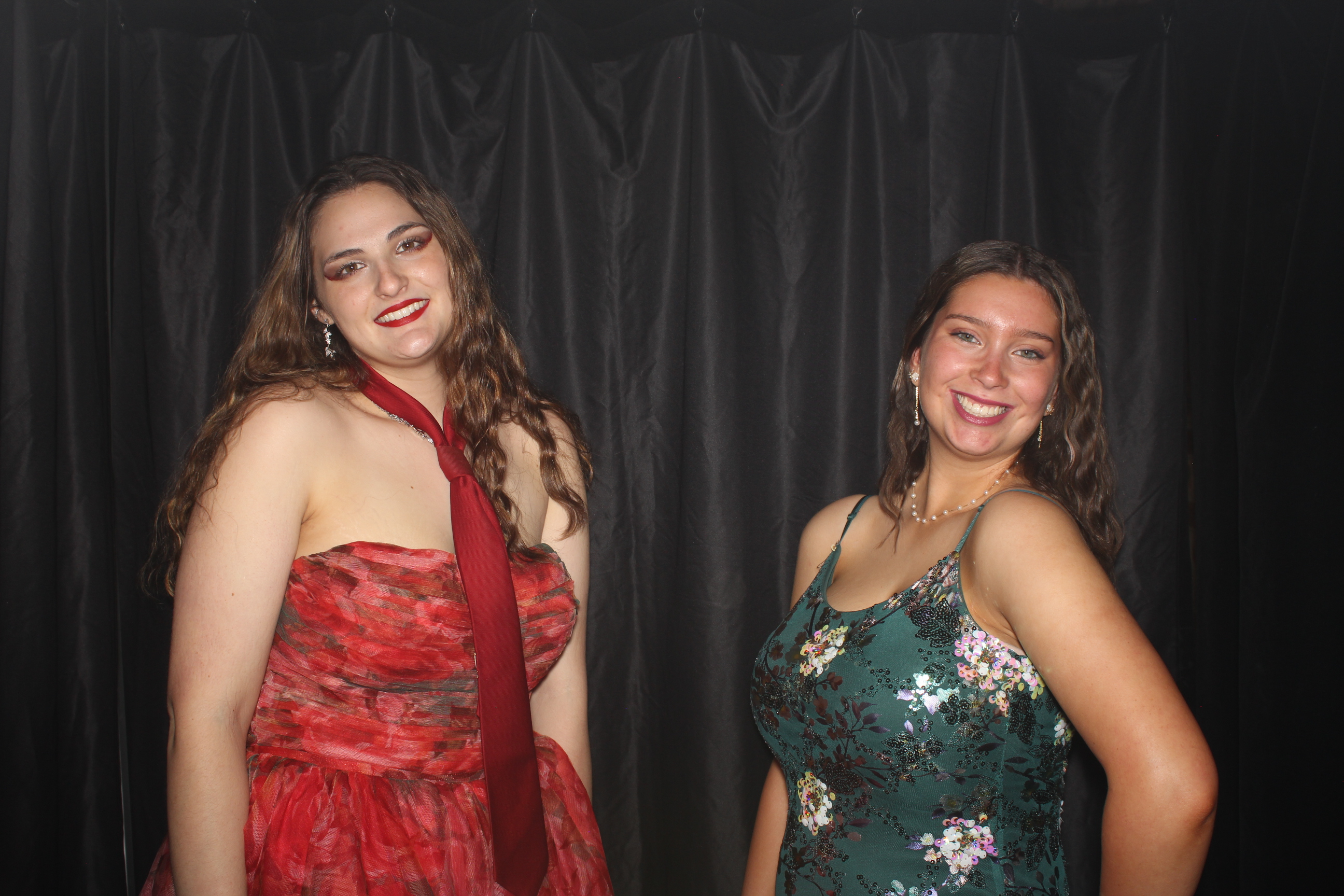 Reading Junior Senior Prom | View more photos from the event at gallery.photoboothcincy.com/u/PhotoBoothCincy/Reading-Junior-Senior-Prom-0