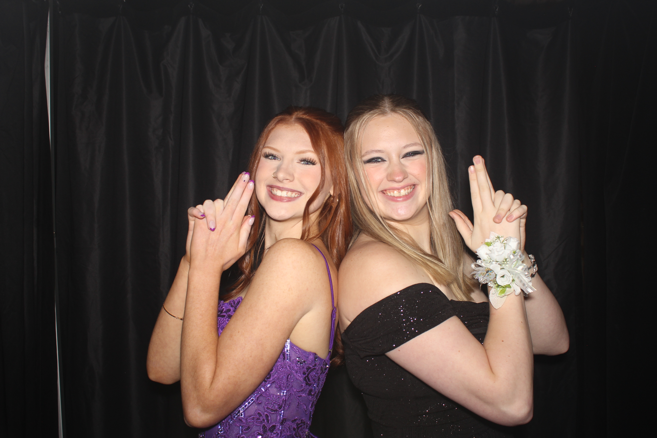 Reading Junior Senior Prom | View more photos from the event at gallery.photoboothcincy.com/u/PhotoBoothCincy/Reading-Junior-Senior-Prom-0