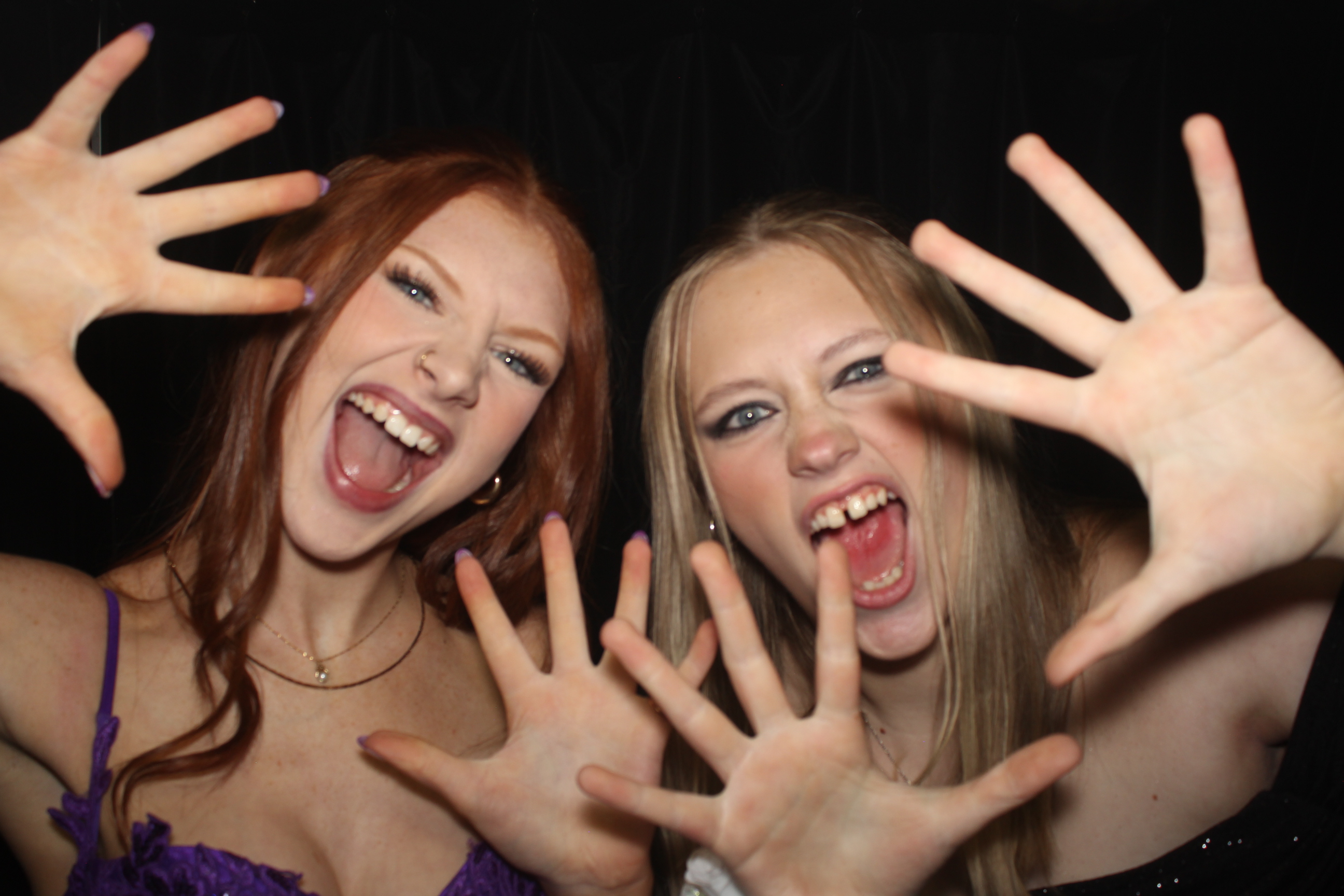 Reading Junior Senior Prom | View more photos from the event at gallery.photoboothcincy.com/u/PhotoBoothCincy/Reading-Junior-Senior-Prom-0