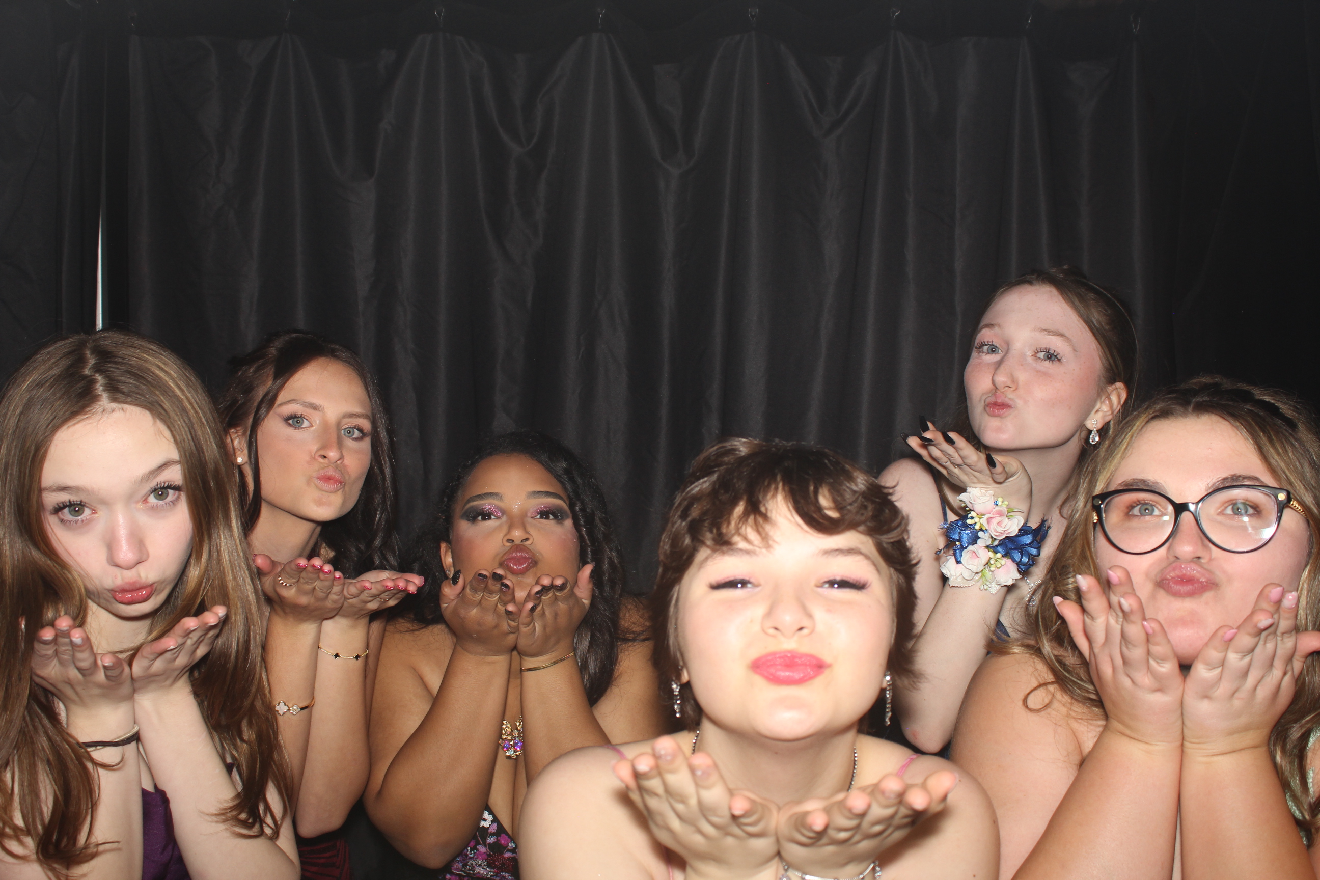 Reading Junior Senior Prom | View more photos from the event at gallery.photoboothcincy.com/u/PhotoBoothCincy/Reading-Junior-Senior-Prom-0