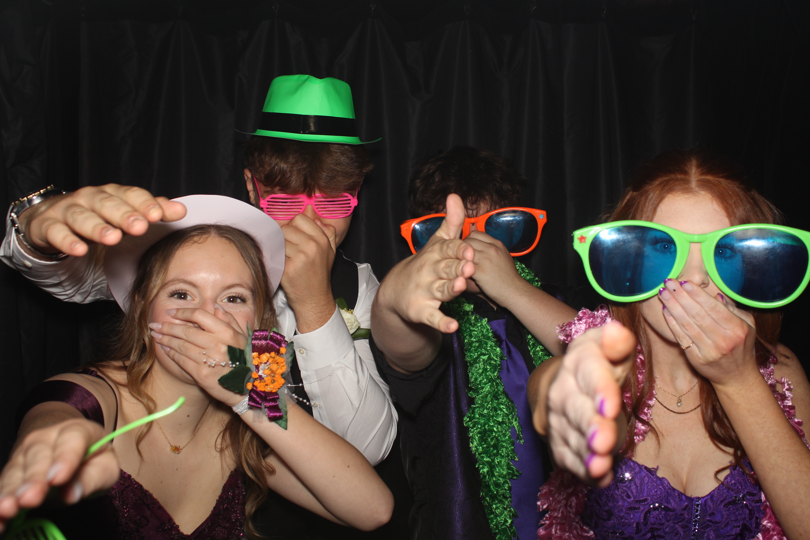 Reading Junior Senior Prom | View more photos from the event at gallery.photoboothcincy.com/u/PhotoBoothCincy/Reading-Junior-Senior-Prom-0