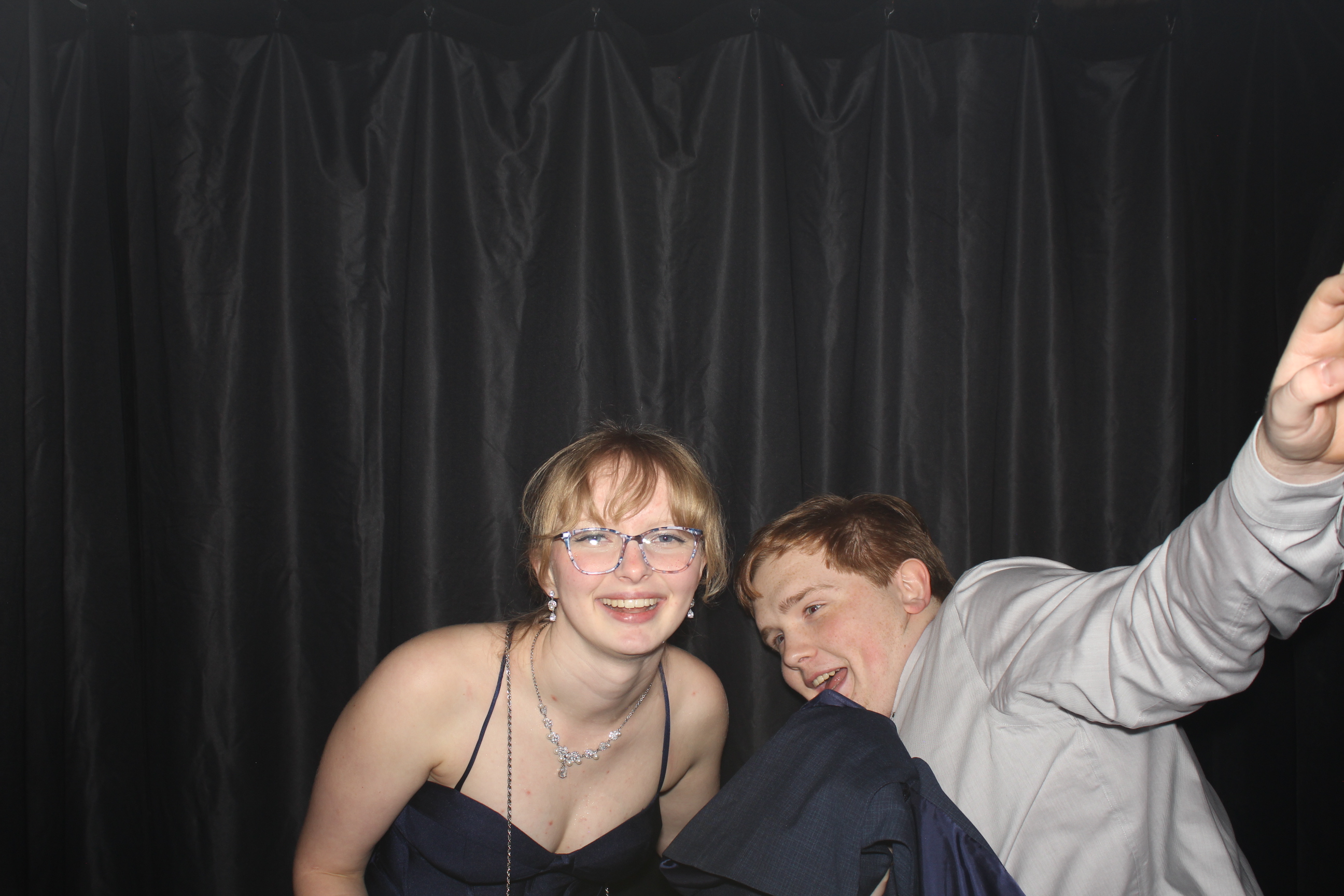 Reading Junior Senior Prom | View more photos from the event at gallery.photoboothcincy.com/u/PhotoBoothCincy/Reading-Junior-Senior-Prom-0