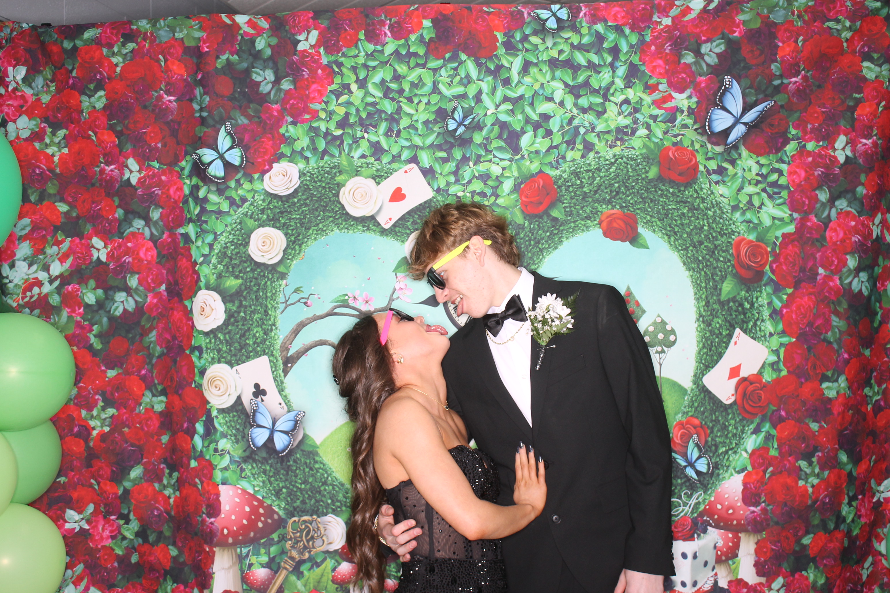 Ripley (RULH) Prom | View more photos from the event at gallery.photoboothcincy.com/u/PhotoBoothCincy/Ripley-RULH-Prom