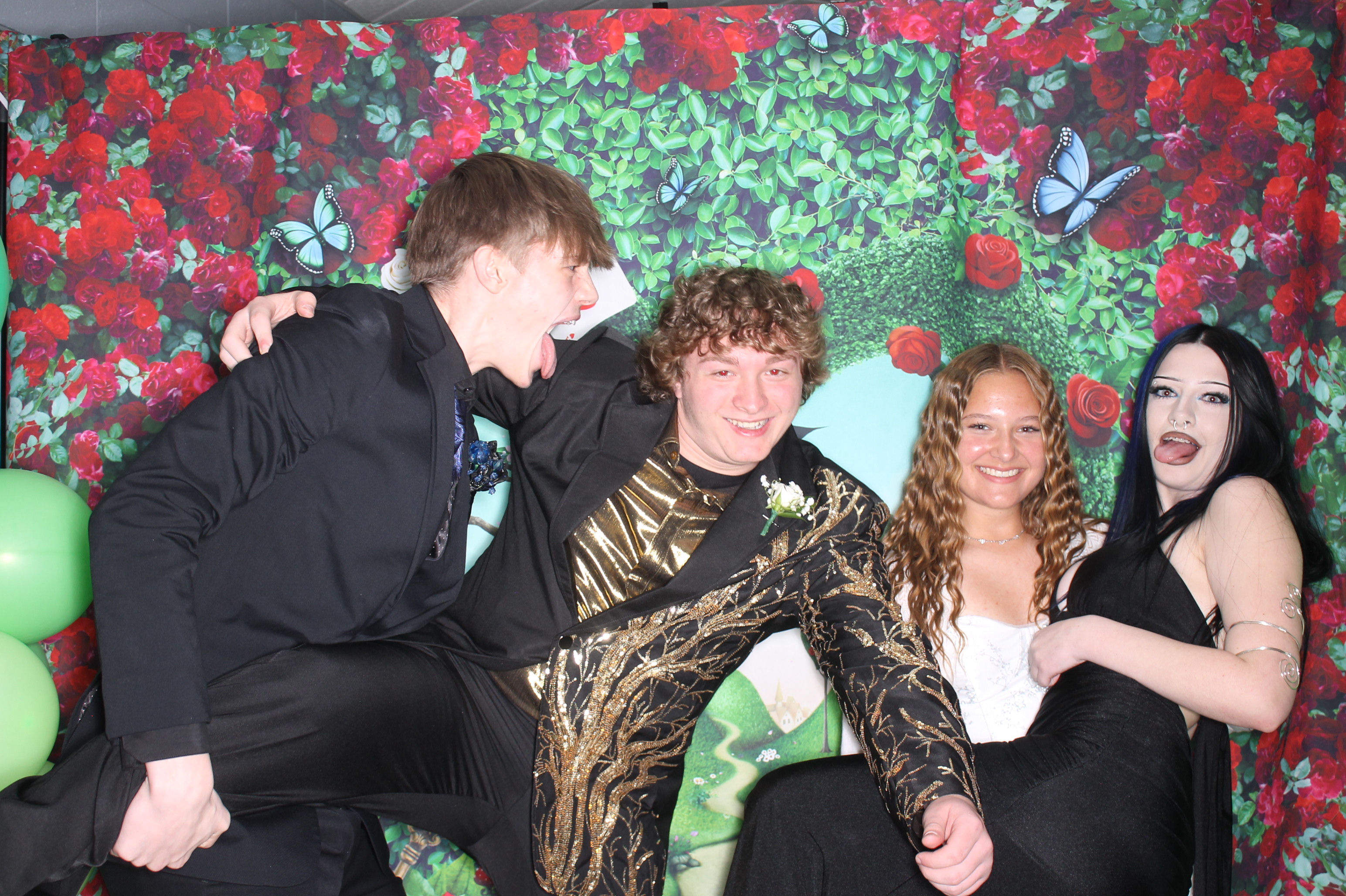  Ripley (RULH) Prom | View more photos from the event at gallery.photoboothcincy.com/u/PhotoBoothCincy/Ripley-RULH-Prom