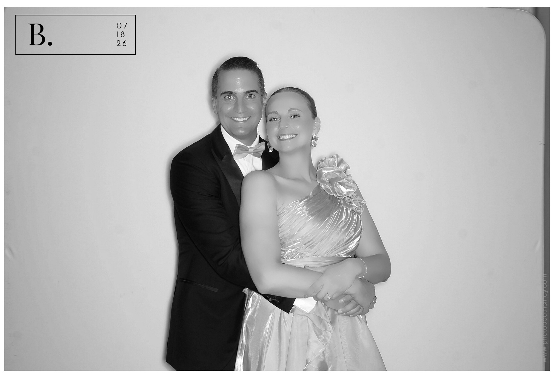 Sam & Emma's Wedding | View more photos from the event at gallery.photoboothcincy.com/u/PhotoBoothCincy/Sam-Emmas-Wedding