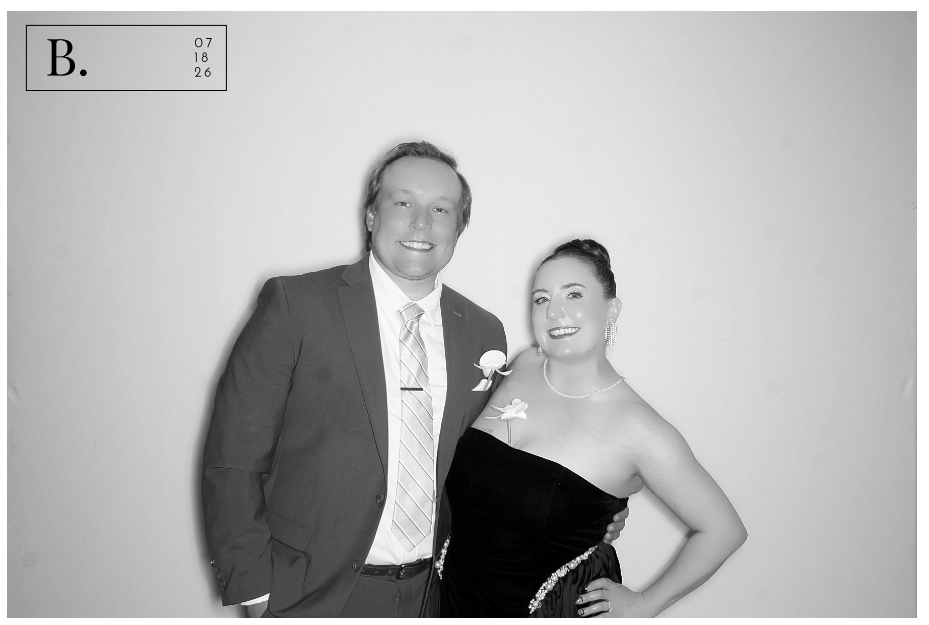 Sam & Emma's Wedding | View more photos from the event at gallery.photoboothcincy.com/u/PhotoBoothCincy/Sam-Emmas-Wedding