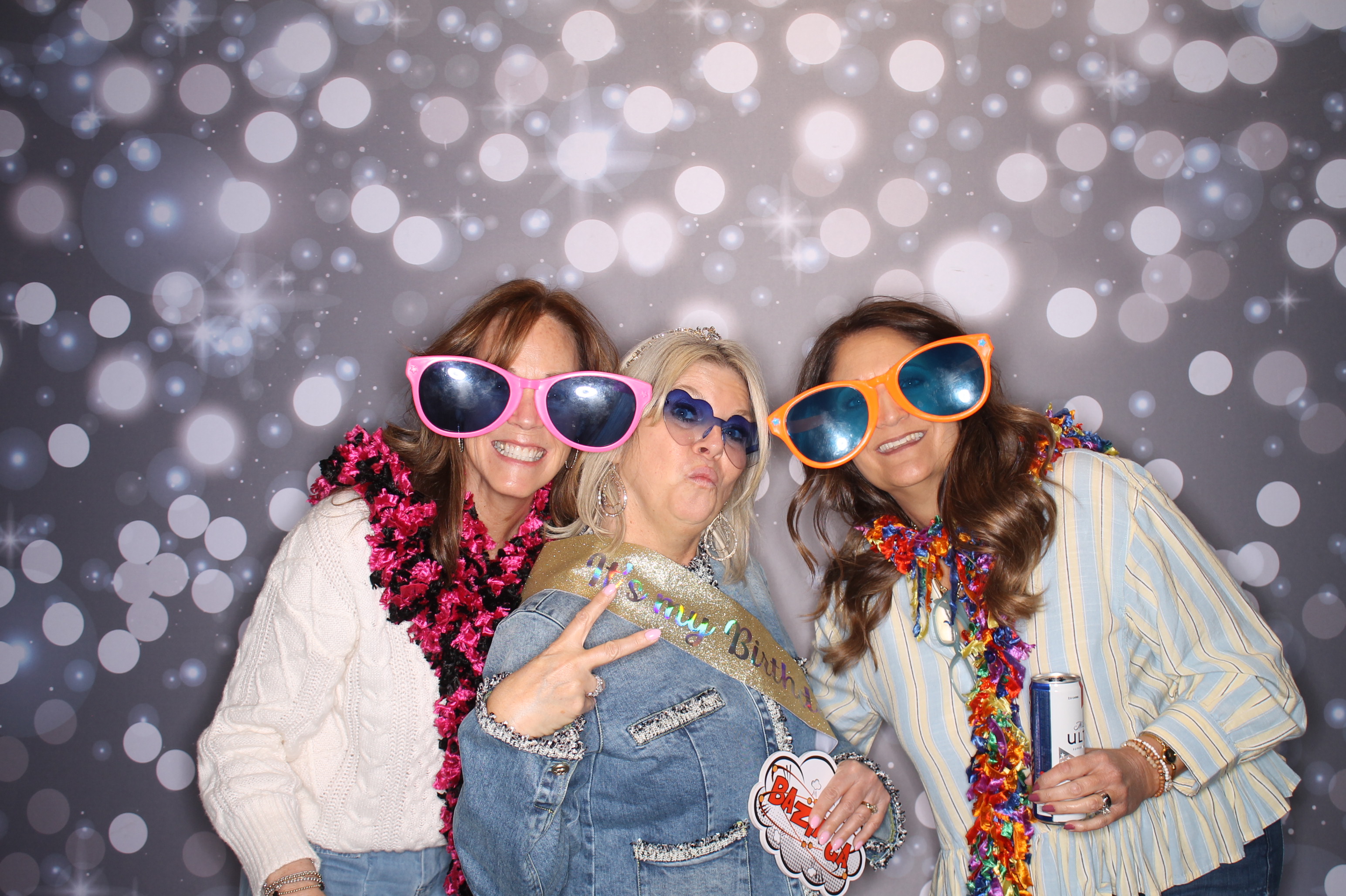 Sandy's Fabulous 50th!! | View more photos from the event at gallery.photoboothcincy.com/u/PhotoBoothCincy/Sandys-Fabulous-50th