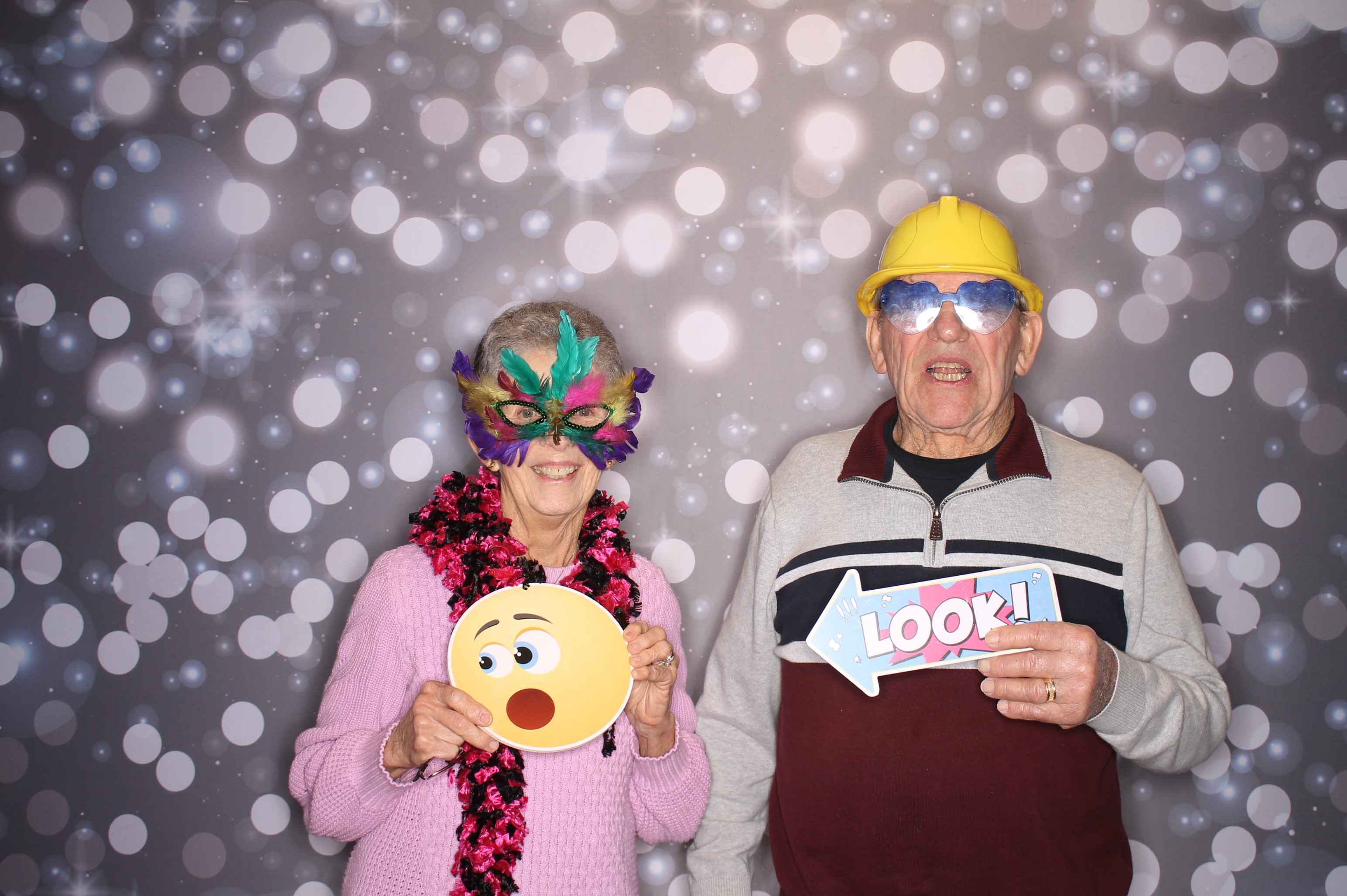 Sandy's Fabulous 50th!! | View more photos from the event at gallery.photoboothcincy.com/u/PhotoBoothCincy/Sandys-Fabulous-50th