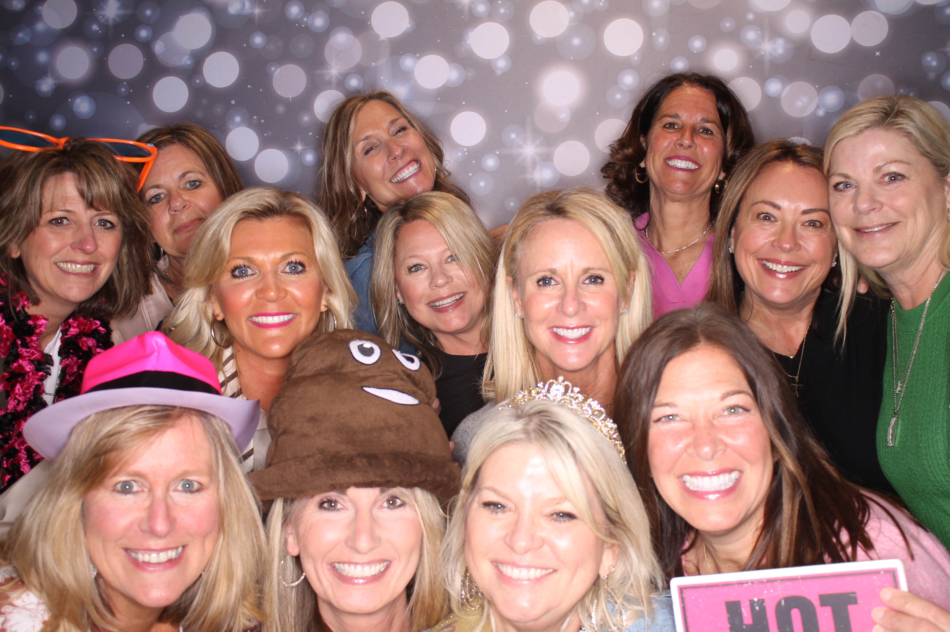 Sandy's Fabulous 50th!! | View more photos from the event at gallery.photoboothcincy.com/u/PhotoBoothCincy/Sandys-Fabulous-50th