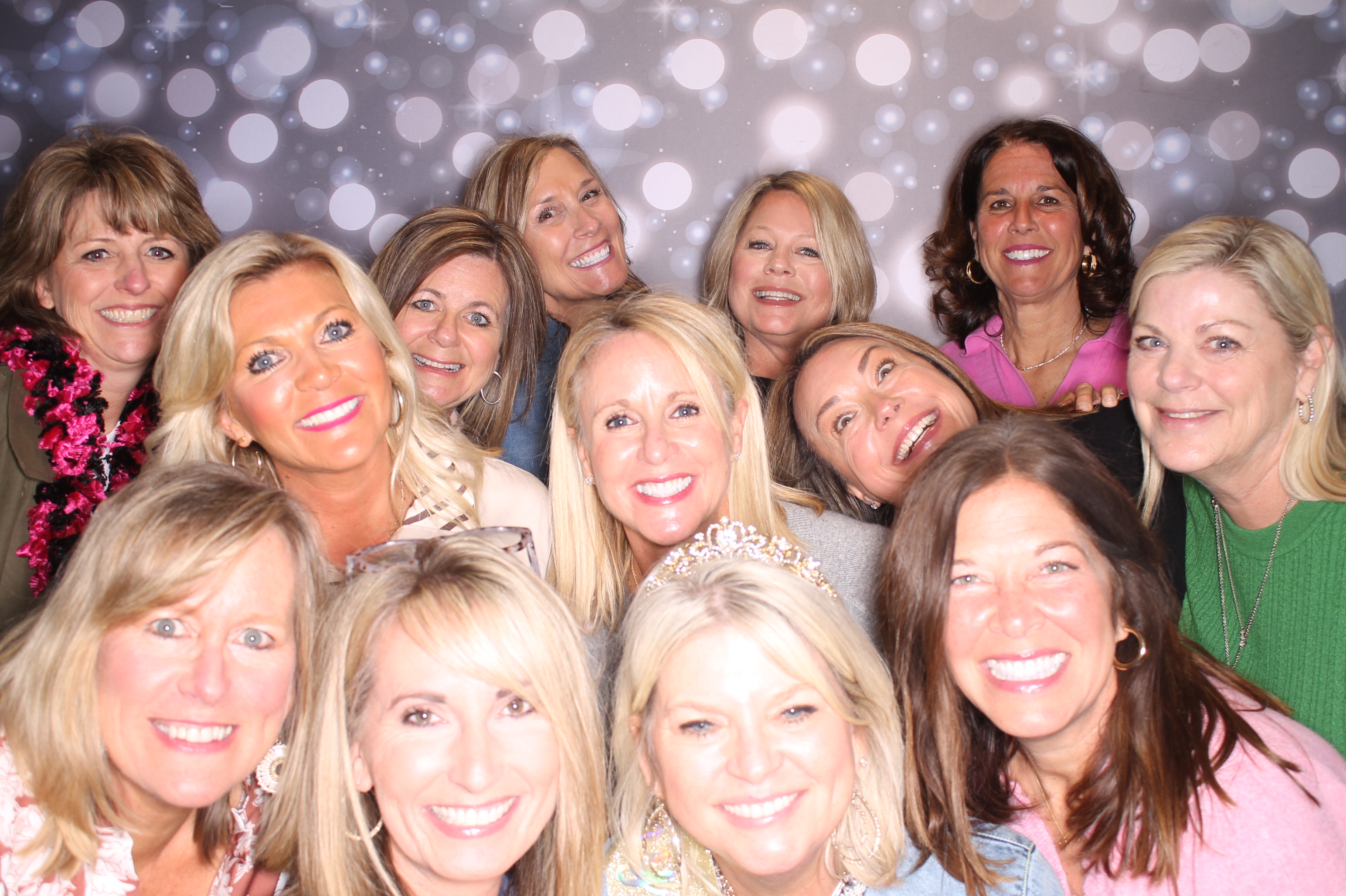 Sandy's Fabulous 50th!! | View more photos from the event at gallery.photoboothcincy.com/u/PhotoBoothCincy/Sandys-Fabulous-50th