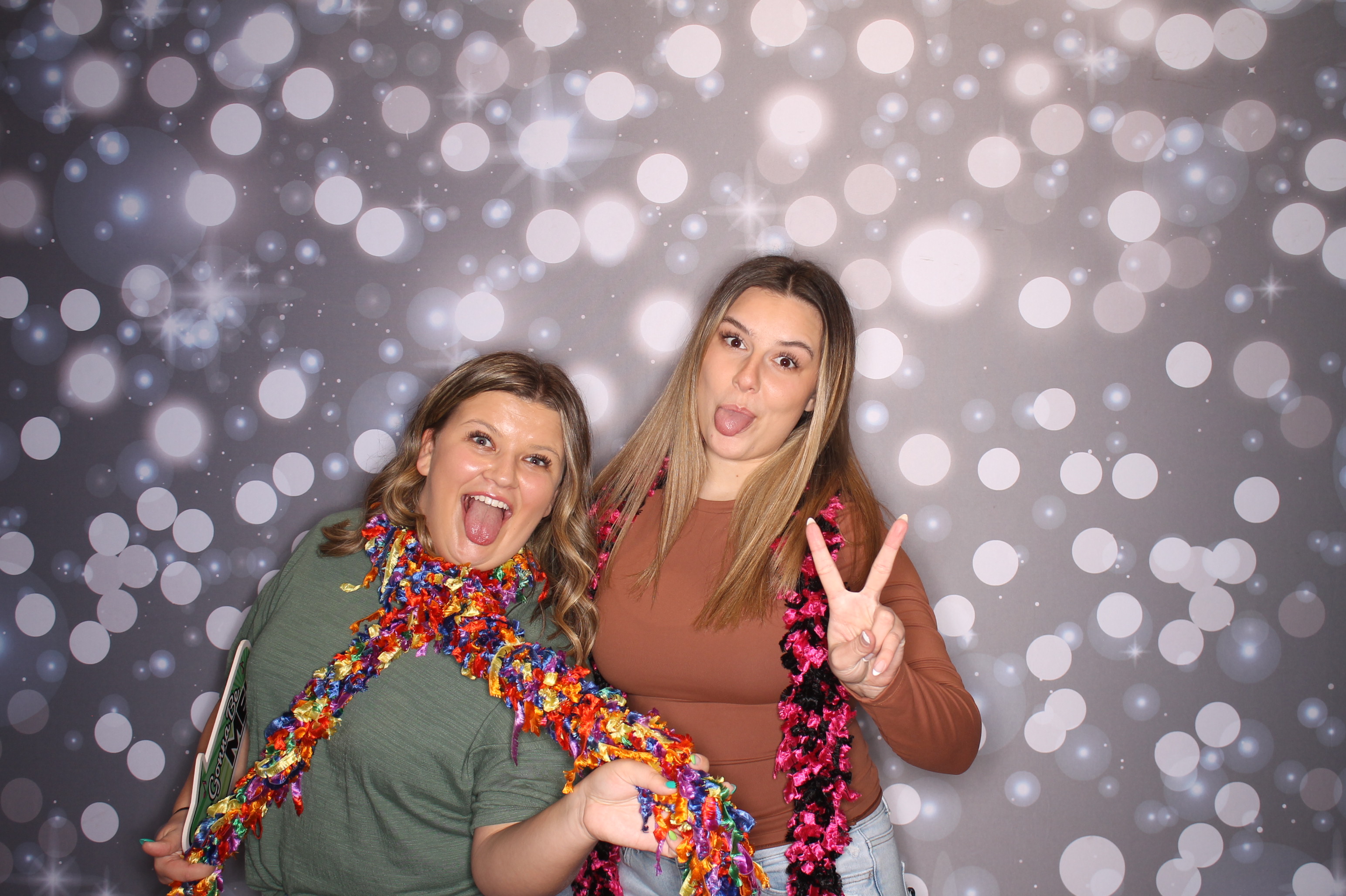 Sandy's Fabulous 50th!! | View more photos from the event at gallery.photoboothcincy.com/u/PhotoBoothCincy/Sandys-Fabulous-50th