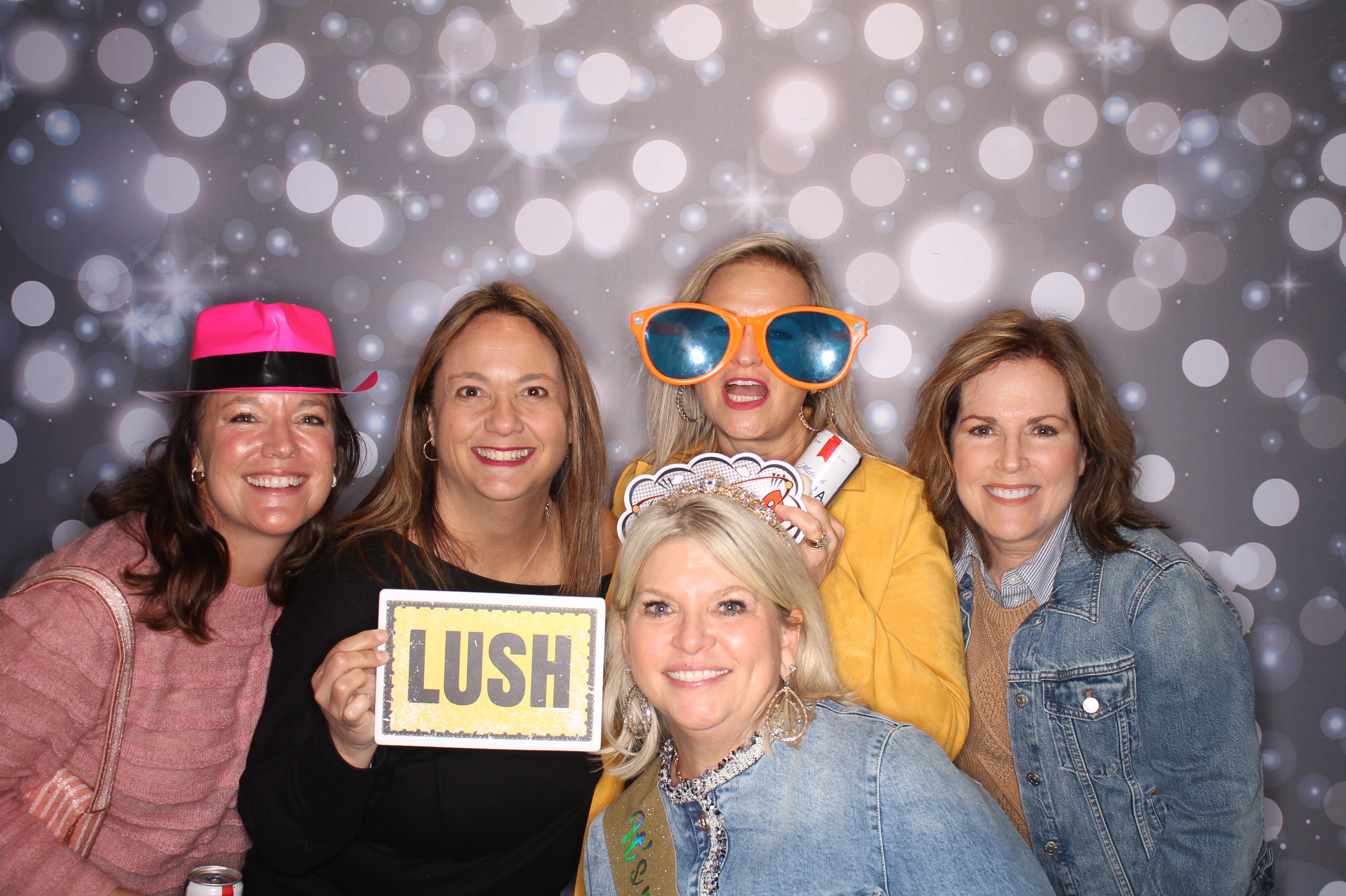 Sandy's Fabulous 50th!! | View more photos from the event at gallery.photoboothcincy.com/u/PhotoBoothCincy/Sandys-Fabulous-50th