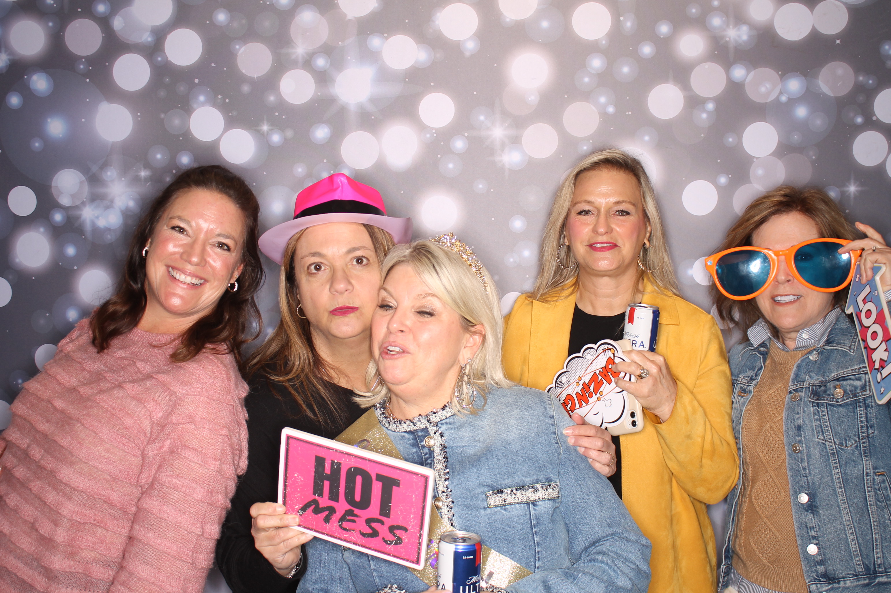 Sandy's Fabulous 50th!! | View more photos from the event at gallery.photoboothcincy.com/u/PhotoBoothCincy/Sandys-Fabulous-50th