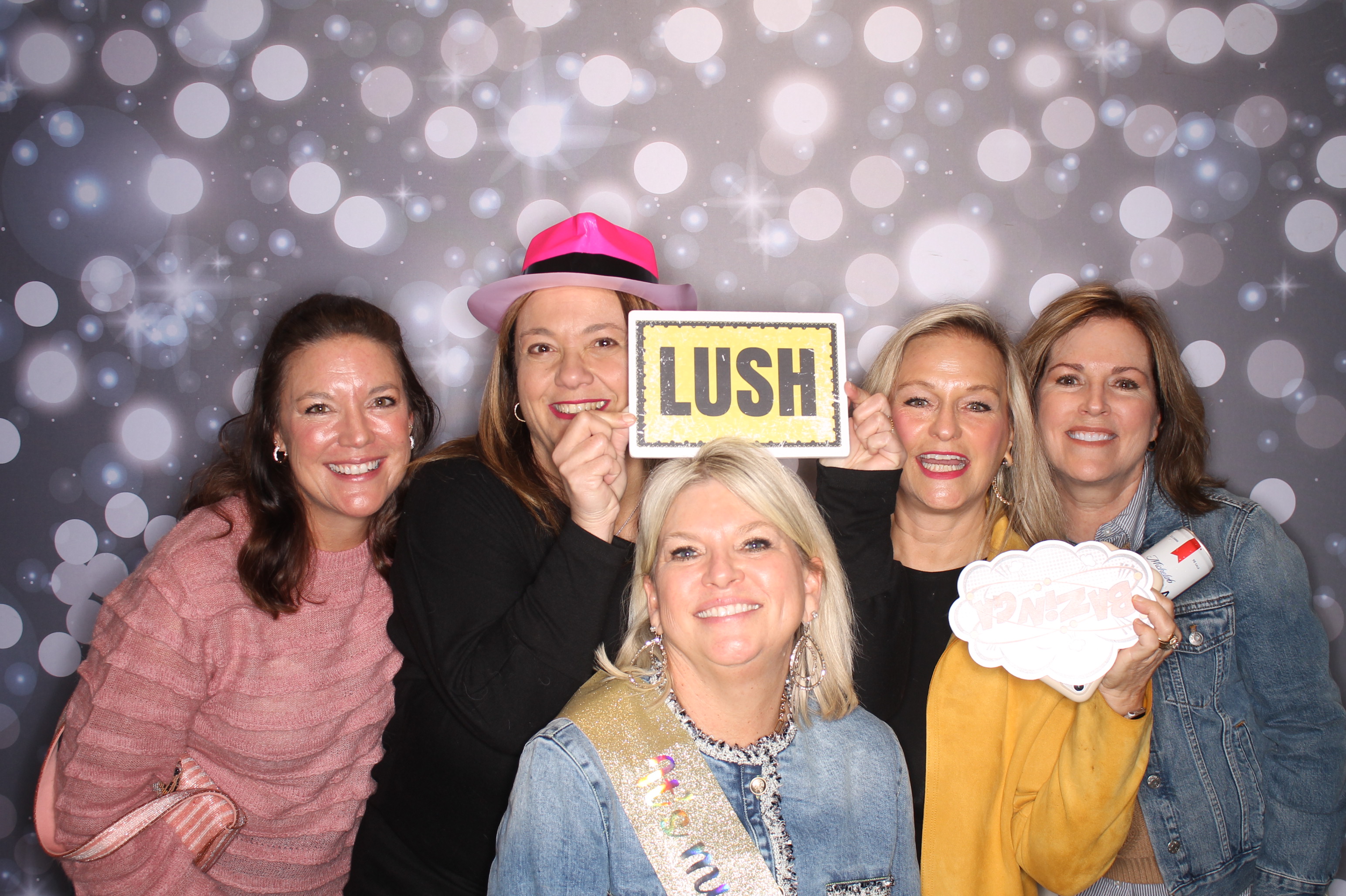Sandy's Fabulous 50th!! | View more photos from the event at gallery.photoboothcincy.com/u/PhotoBoothCincy/Sandys-Fabulous-50th