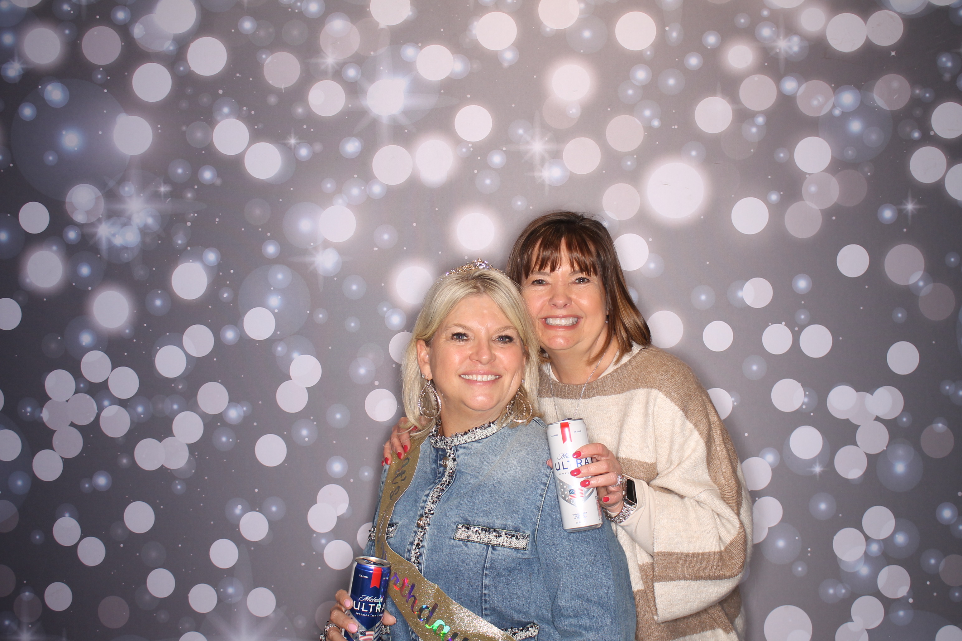 Sandy's Fabulous 50th!! | View more photos from the event at gallery.photoboothcincy.com/u/PhotoBoothCincy/Sandys-Fabulous-50th