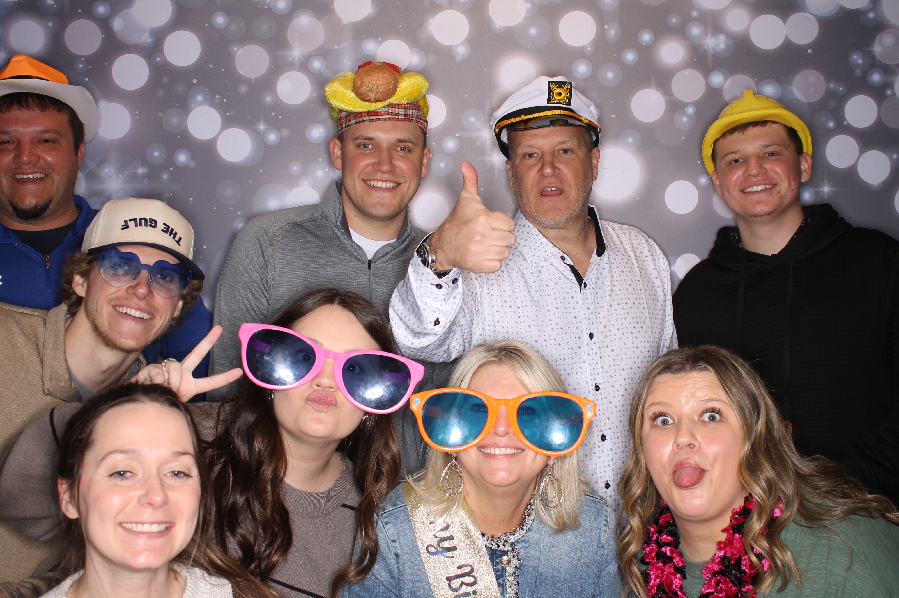 Sandy's Fabulous 50th!! | View more photos from the event at gallery.photoboothcincy.com/u/PhotoBoothCincy/Sandys-Fabulous-50th