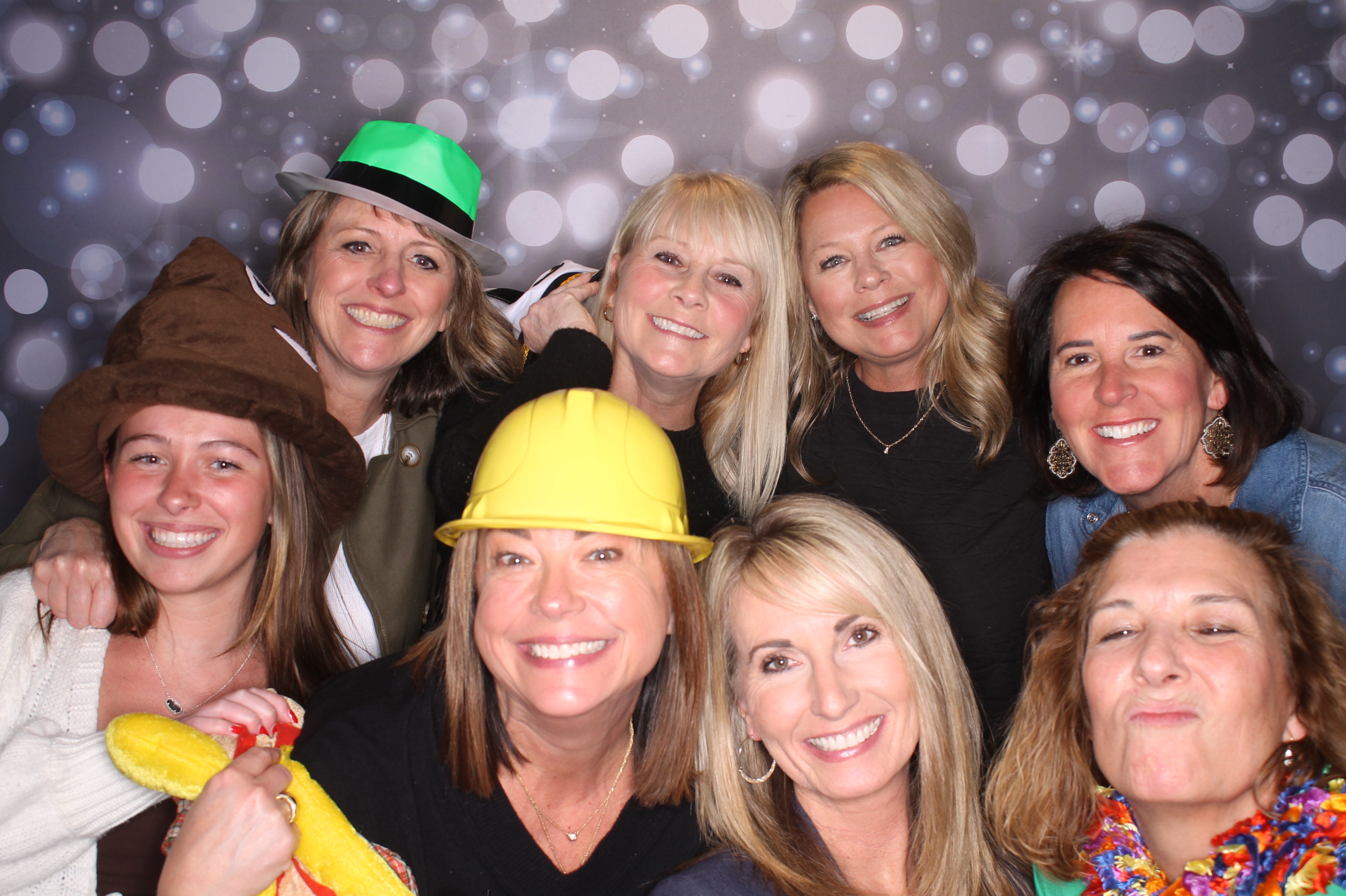 Sandy's Fabulous 50th!! | View more photos from the event at gallery.photoboothcincy.com/u/PhotoBoothCincy/Sandys-Fabulous-50th