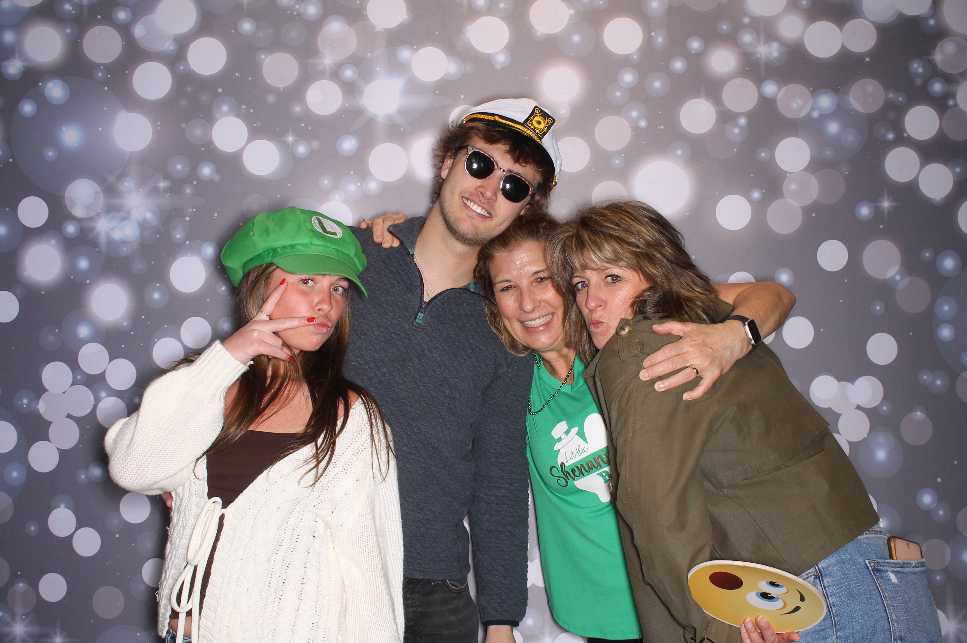Sandy's Fabulous 50th!! | View more photos from the event at gallery.photoboothcincy.com/u/PhotoBoothCincy/Sandys-Fabulous-50th