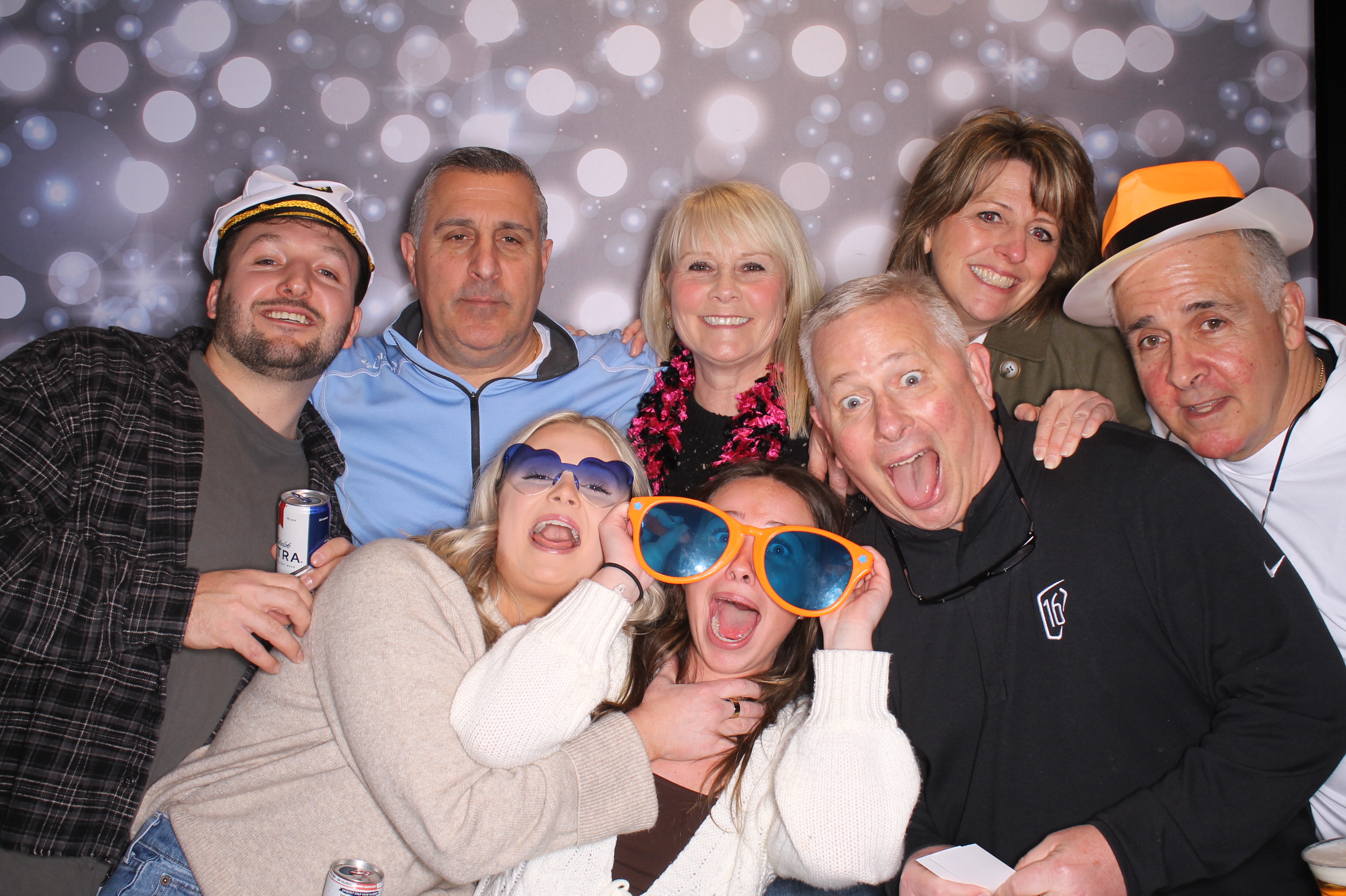 Sandy's Fabulous 50th!! | View more photos from the event at gallery.photoboothcincy.com/u/PhotoBoothCincy/Sandys-Fabulous-50th
