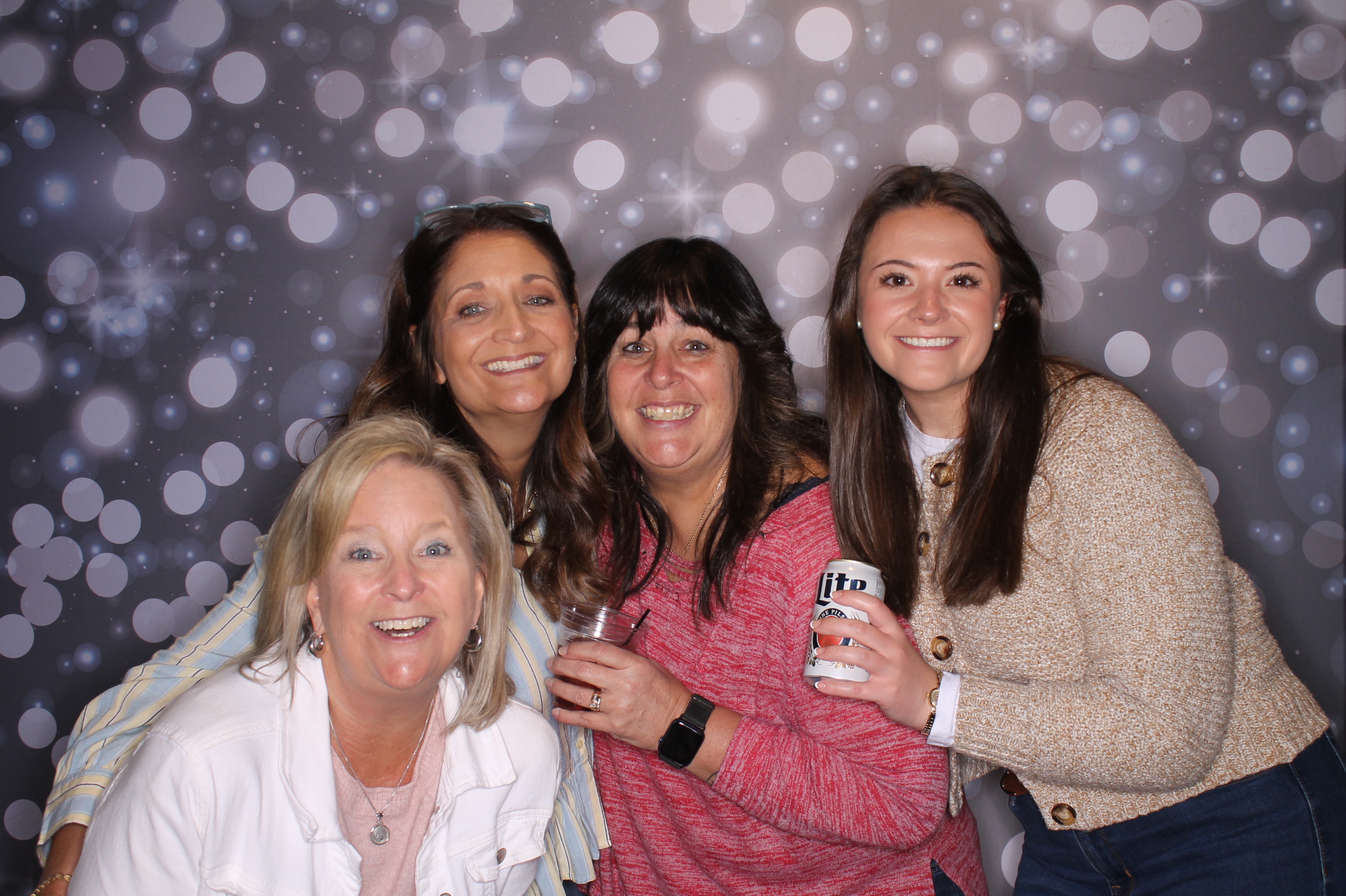 Sandy's Fabulous 50th!! | View more photos from the event at gallery.photoboothcincy.com/u/PhotoBoothCincy/Sandys-Fabulous-50th