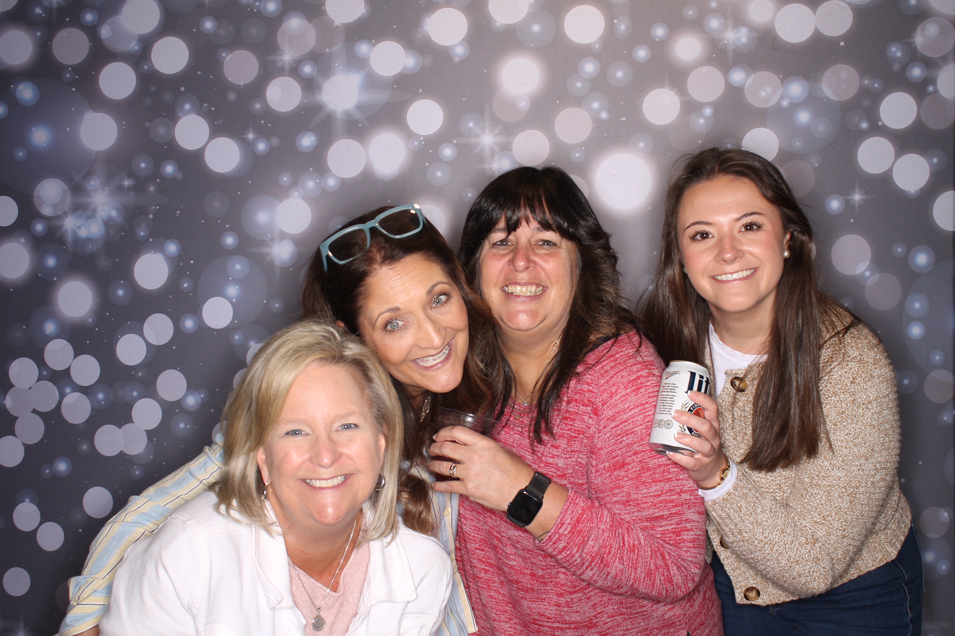 Sandy's Fabulous 50th!! | View more photos from the event at gallery.photoboothcincy.com/u/PhotoBoothCincy/Sandys-Fabulous-50th