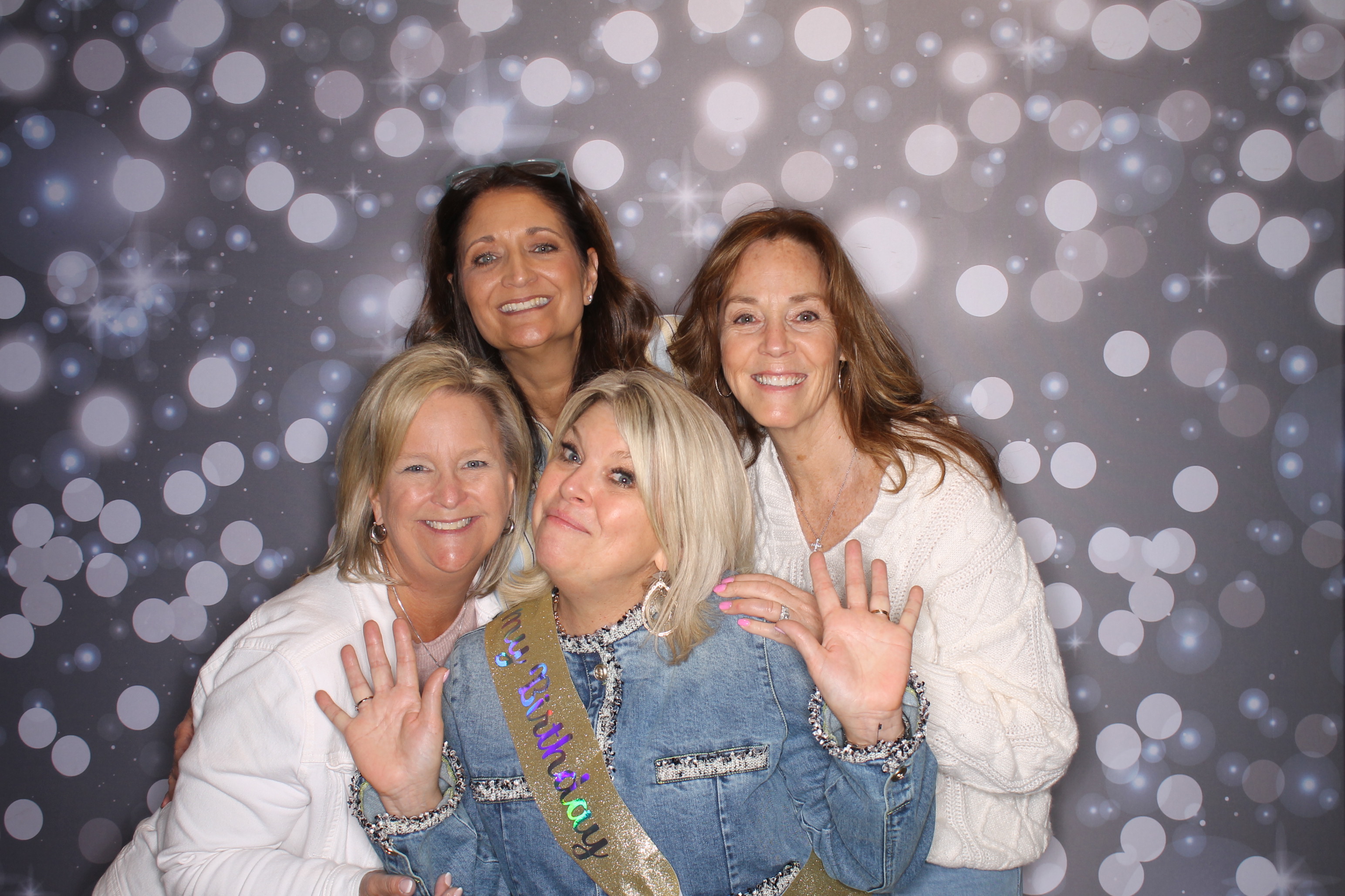 Sandy's Fabulous 50th!! | View more photos from the event at gallery.photoboothcincy.com/u/PhotoBoothCincy/Sandys-Fabulous-50th