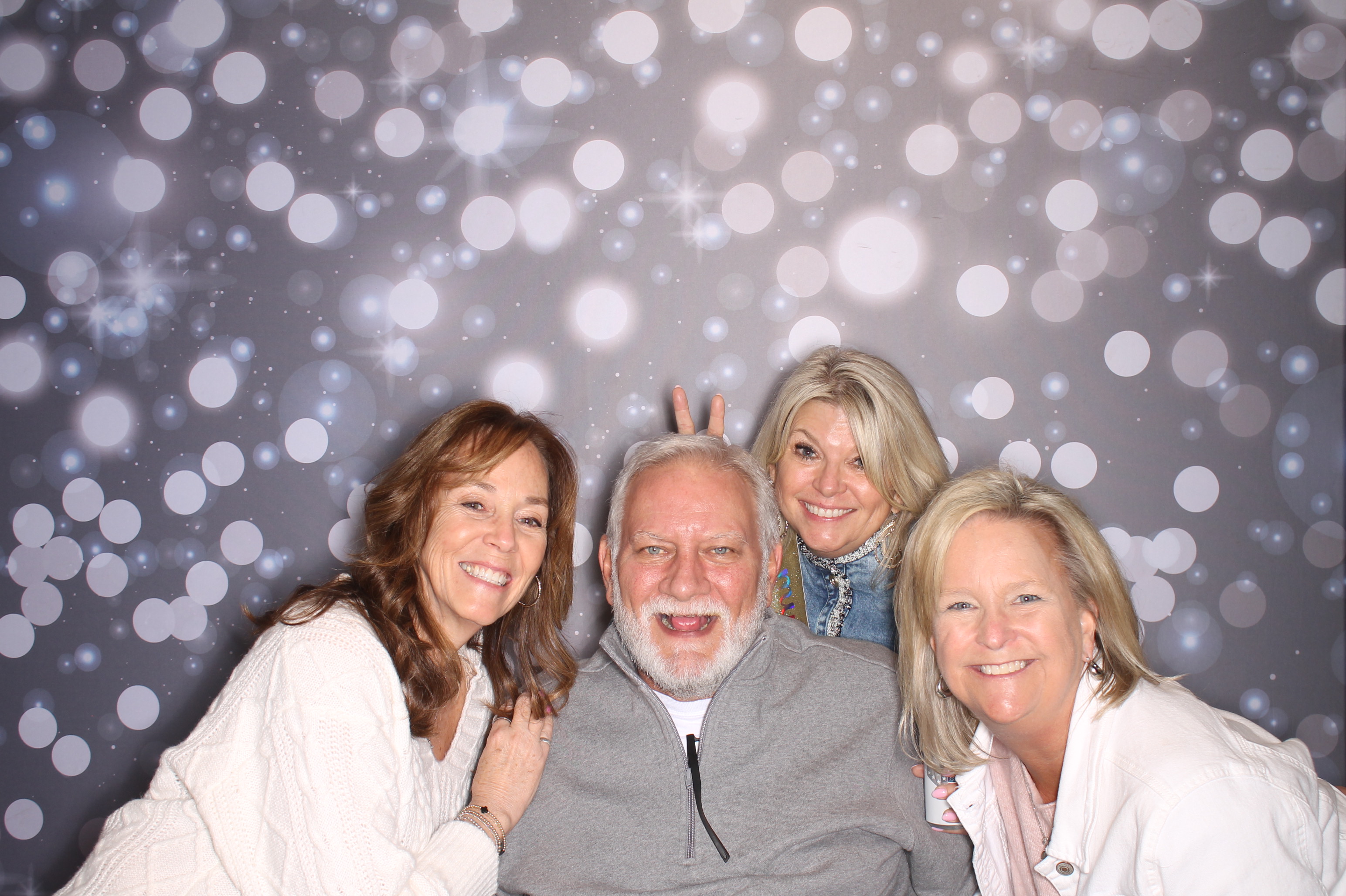 Sandy's Fabulous 50th!! | View more photos from the event at gallery.photoboothcincy.com/u/PhotoBoothCincy/Sandys-Fabulous-50th