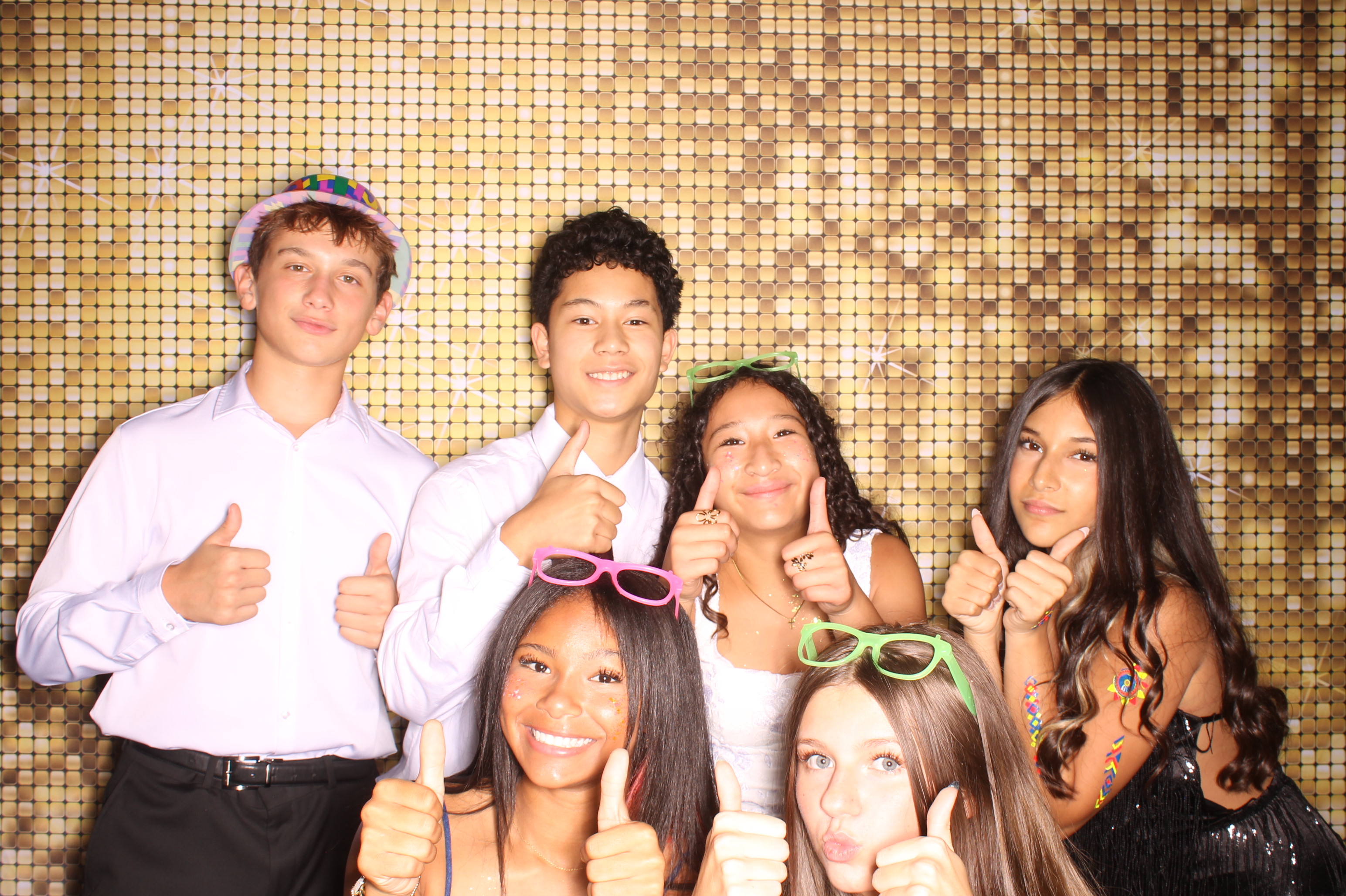 Sanni XV | View more photos from the event at gallery.photoboothcincy.com/u/PhotoBoothCincy/Sanni-XV