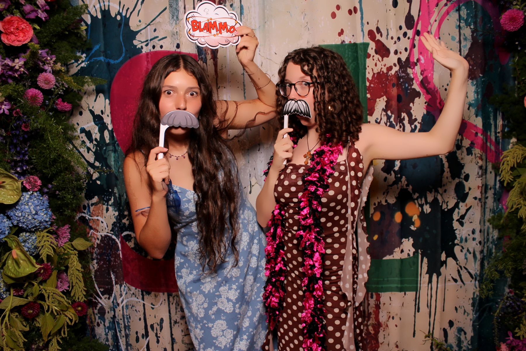Sarah and Lake | View more photos from the event at gallery.photoboothcincy.com/u/PhotoBoothCincy/Sarah-and-Lake