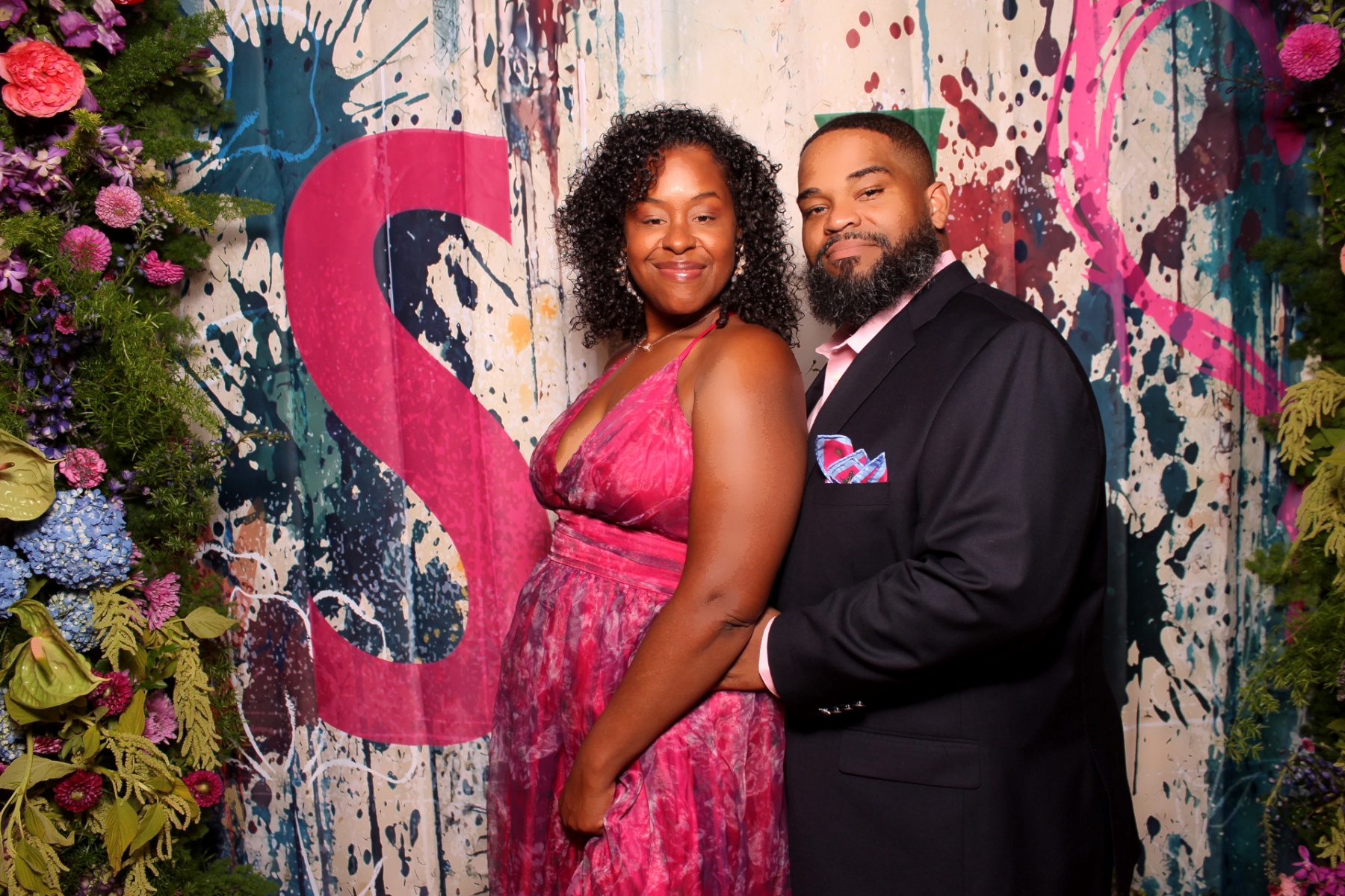 Sarah and Lake | View more photos from the event at gallery.photoboothcincy.com/u/PhotoBoothCincy/Sarah-and-Lake